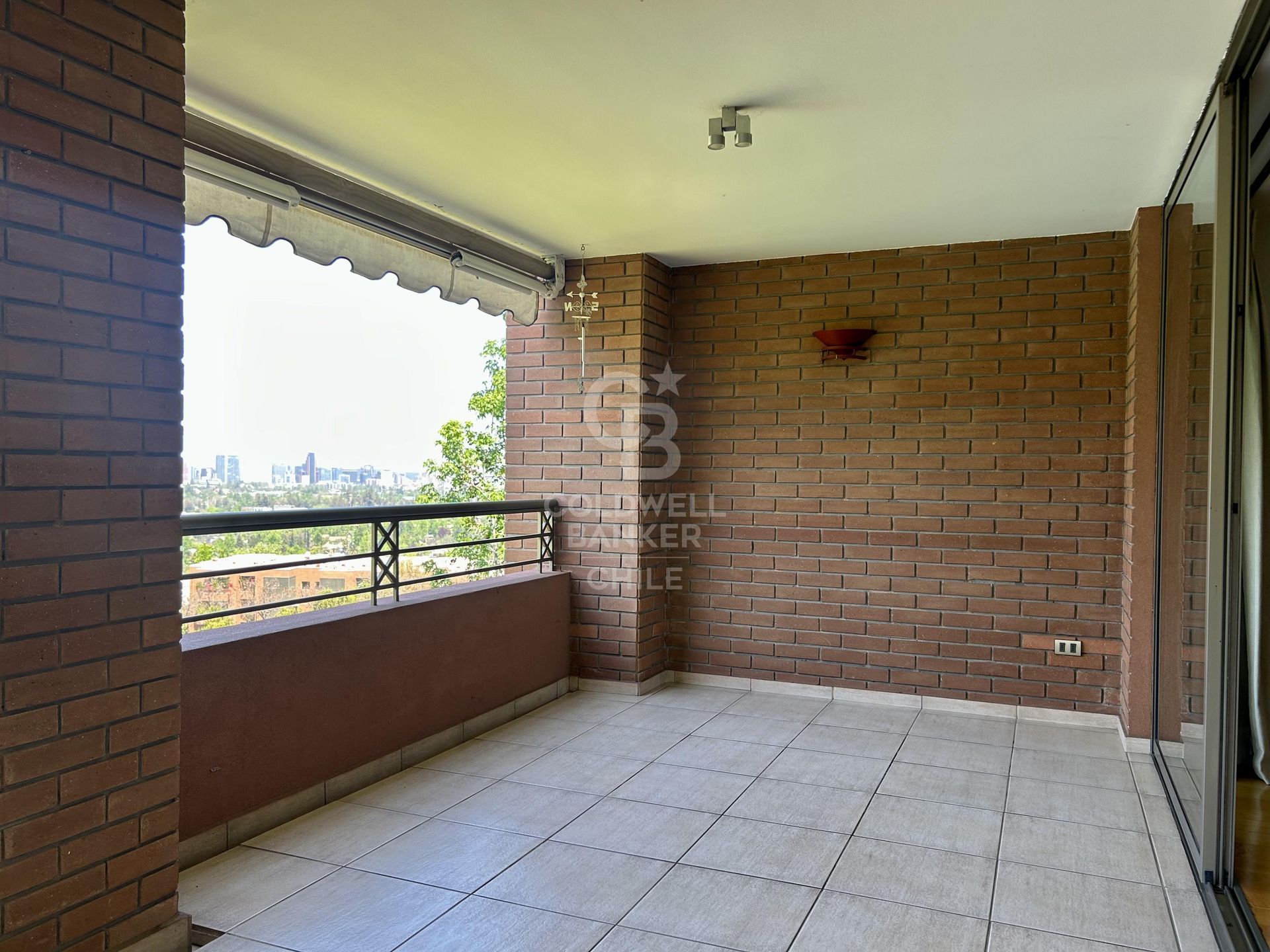 Vitacura, Chile, 5 Bedrooms Bedrooms, ,4 BathroomsBathrooms,Residential,For Sale,1966854