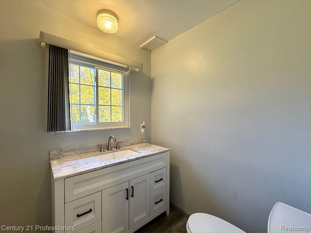 RochesterHills, Michigan, 48309, United States, 4 Bedrooms Bedrooms, ,3 BathroomsBathrooms,Residential,For Sale,1976232