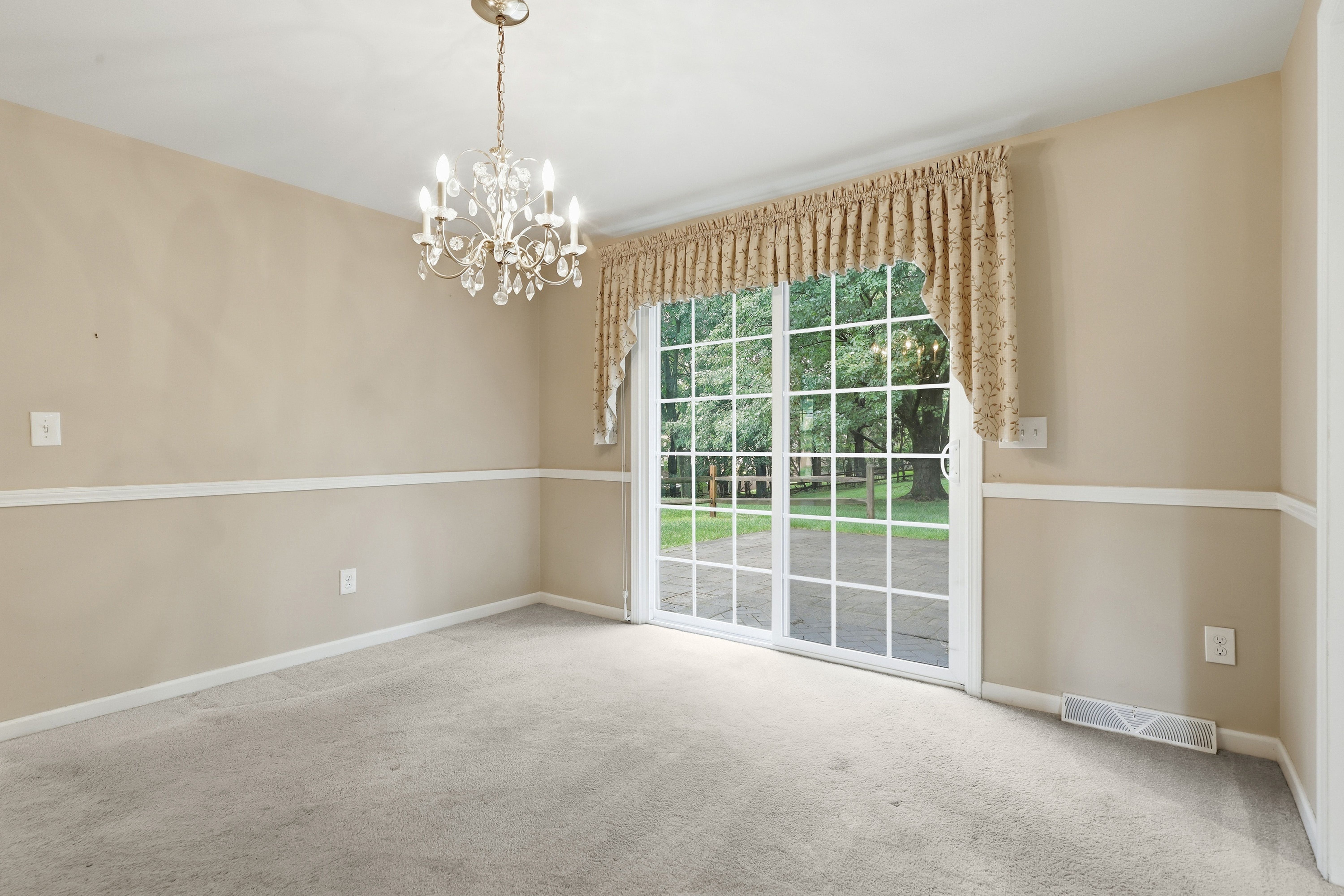  1534 King Charles Drive, Pittsburgh, PA 15237 - 物件實景
