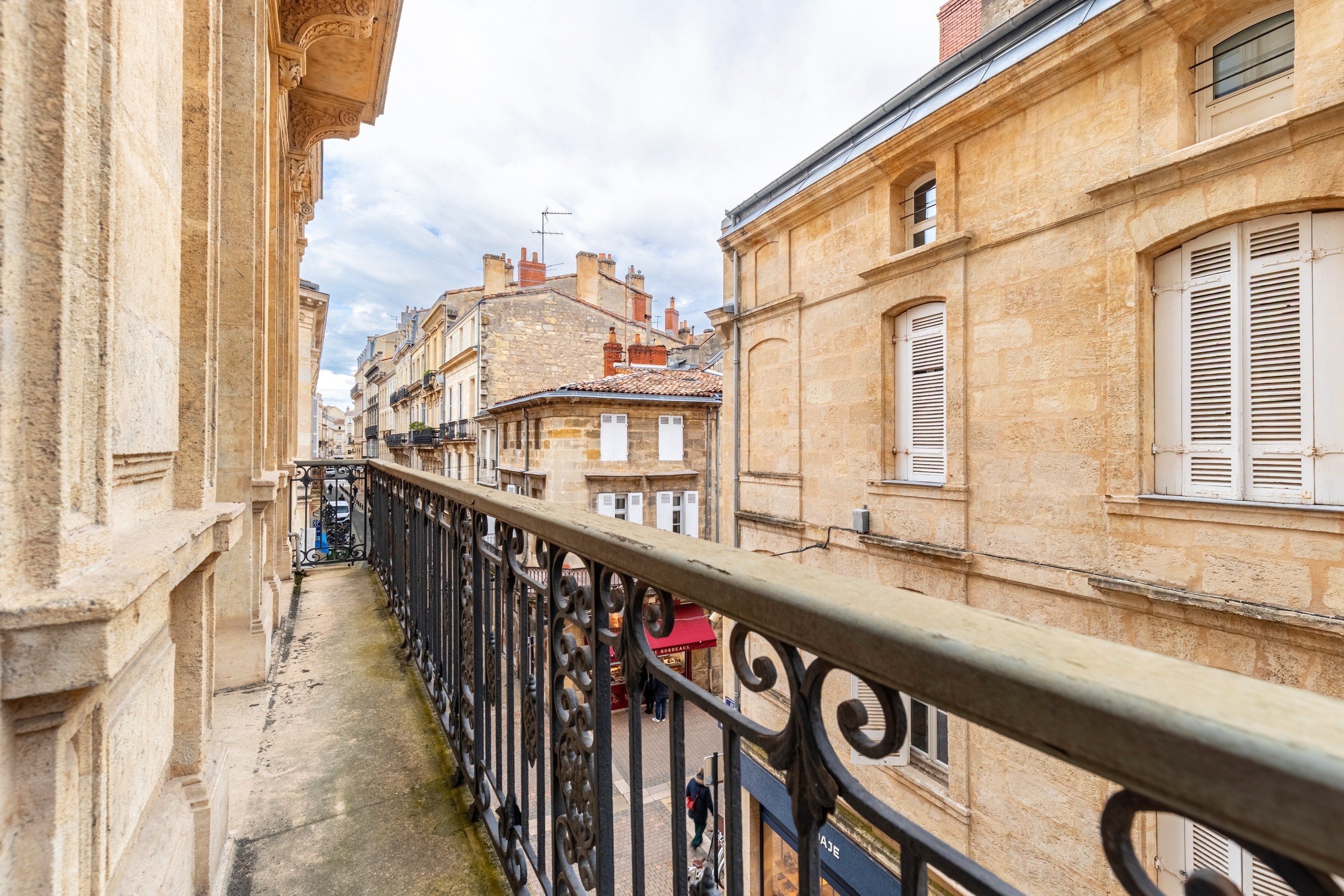  BORDEAUX GAMBETTA – SUPERB APARTMENT WITH CONTINUOUS BALCONIES - 物件實景