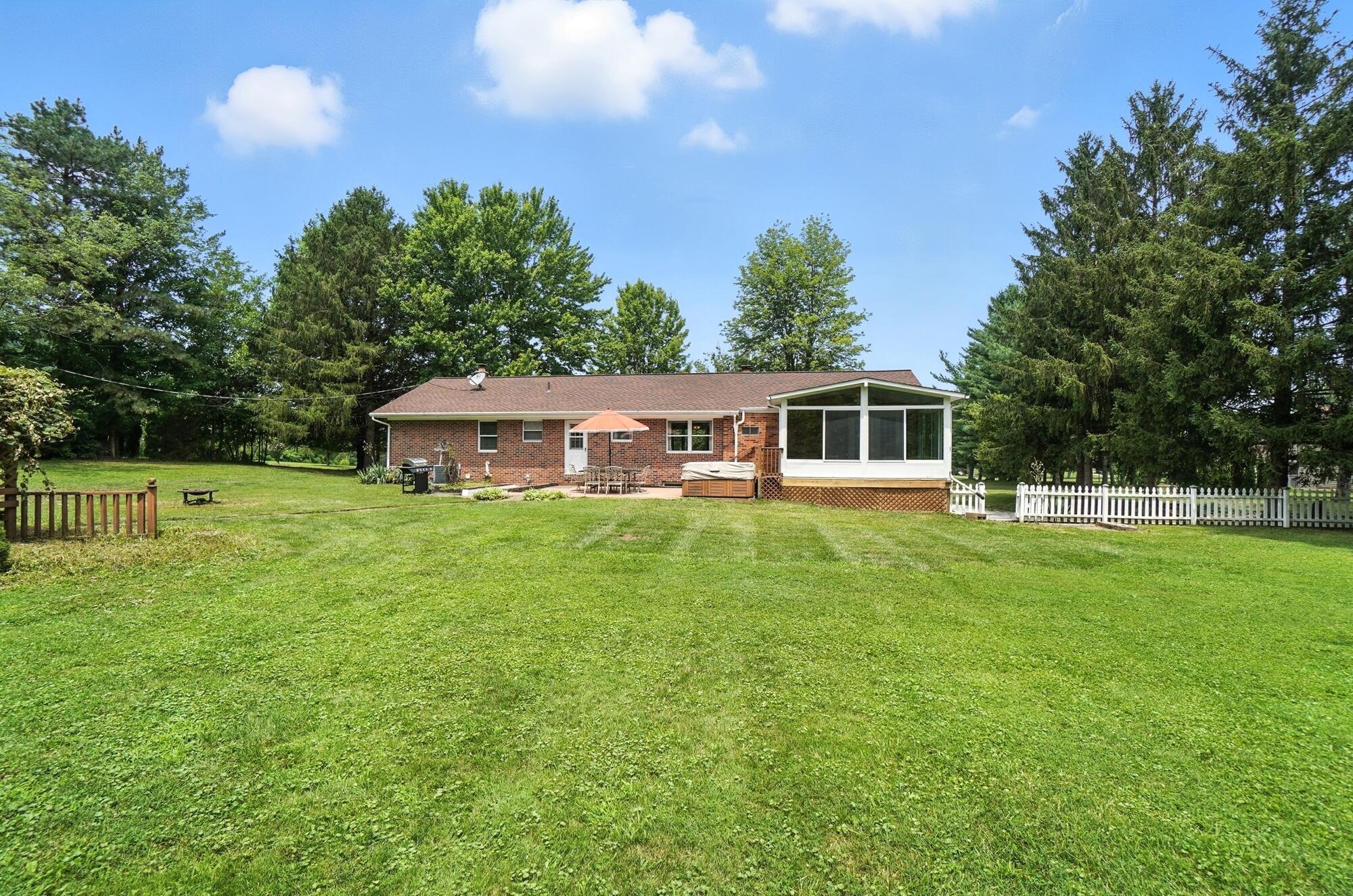 Johnstown, Ohio, 43031, United States, 3 Bedrooms Bedrooms, ,2 BathroomsBathrooms,Residential,For Sale,1896199