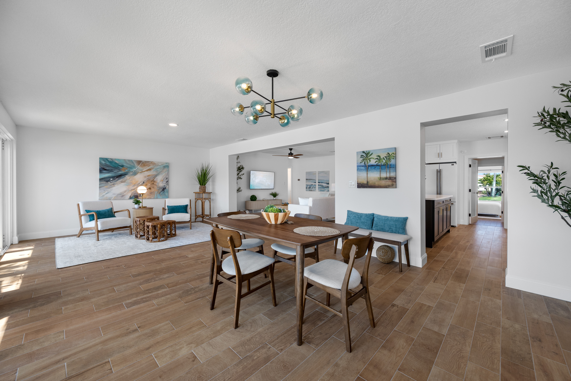 St Petersburg, Florida, 33707, United States, 3 Bedrooms Bedrooms, ,2 BathroomsBathrooms,Residential,For Sale,2034838