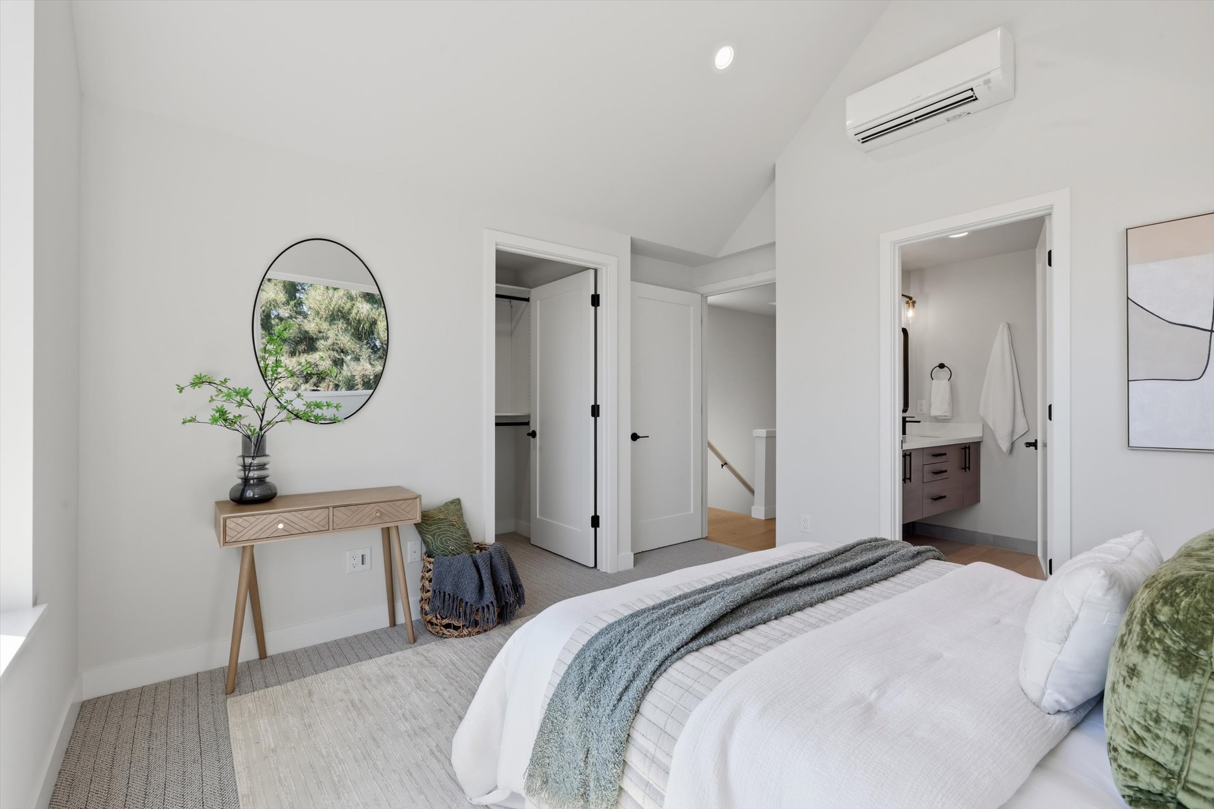  4233 S Bradford St, Seattle, WA 98118 - 物件實景