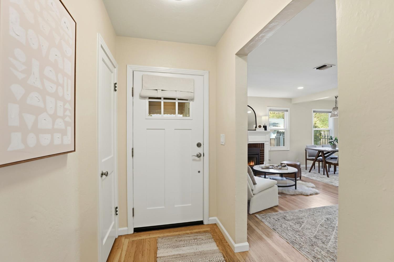 Sacramento, California, 95818, United States, 3 Bedrooms Bedrooms, ,1 BathroomBathrooms,Residential,For Sale,1989642