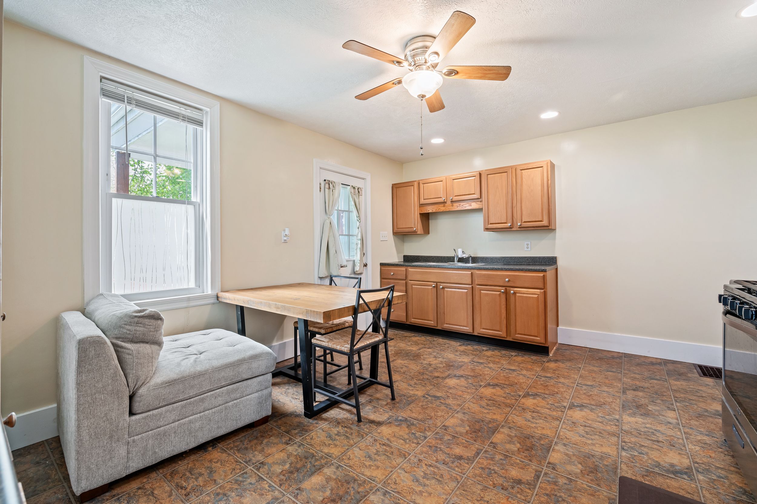  318-320 Sprott Way, Sewickley, PA 15143 - 物件實景