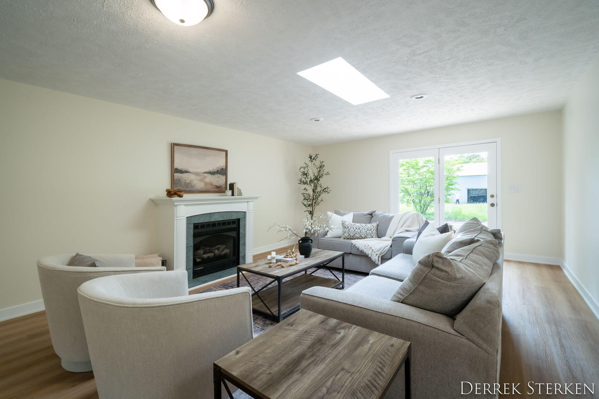 Saugatuck, Michigan, 49453, United States, 3 Bedrooms Bedrooms, ,2 BathroomsBathrooms,Residential,For Sale,1970300