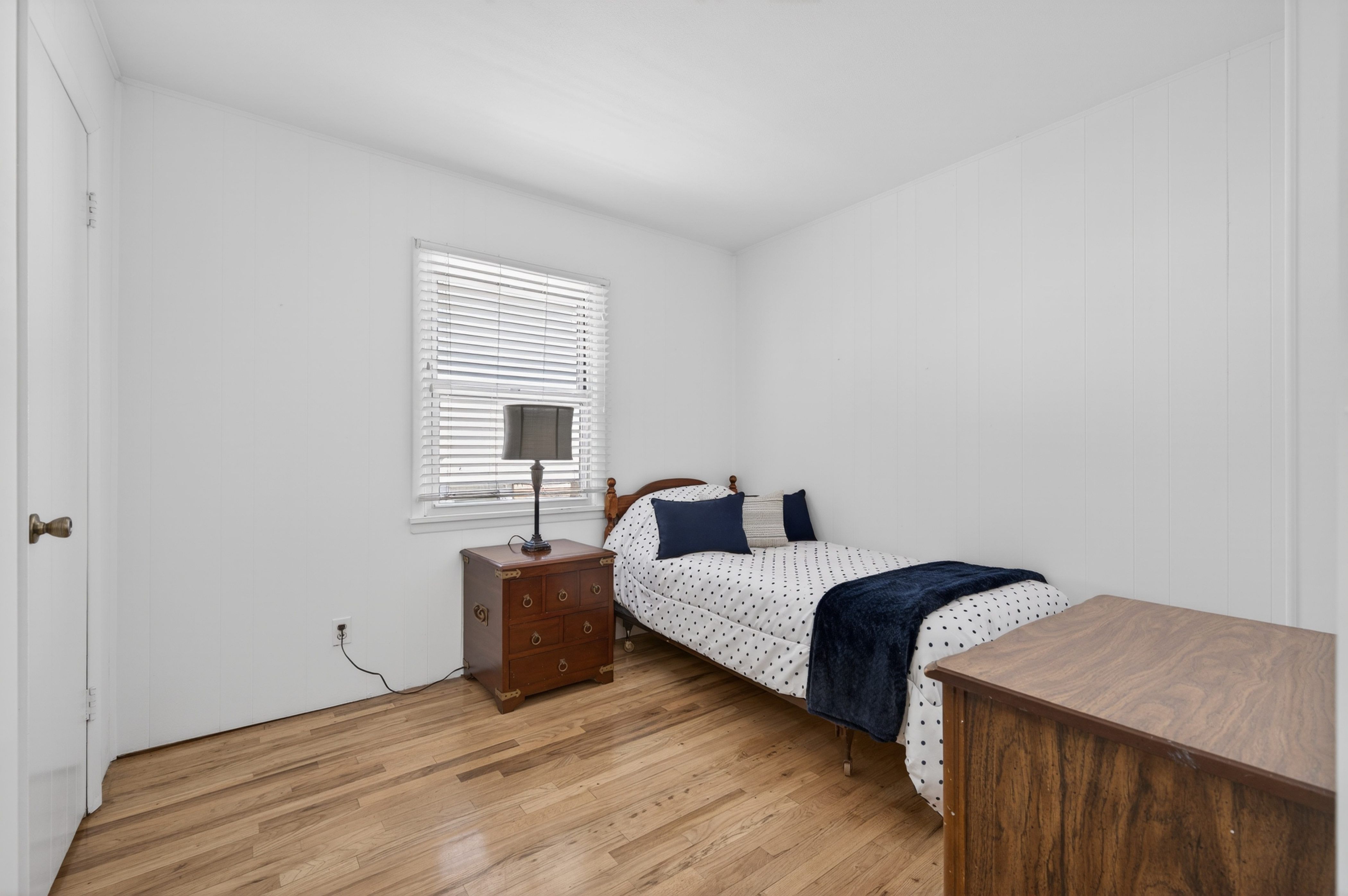  57-26 225th Street, Bayside, NY, 11364 - 物件實景