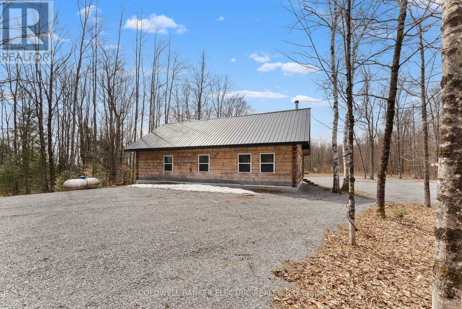 HIGHLANDS EAST (CARDIFF WARD), Ontario, K0L 1C0, CA, 3 Bedrooms Bedrooms, ,1 BathroomBathrooms,Residential,For Sale,1826911