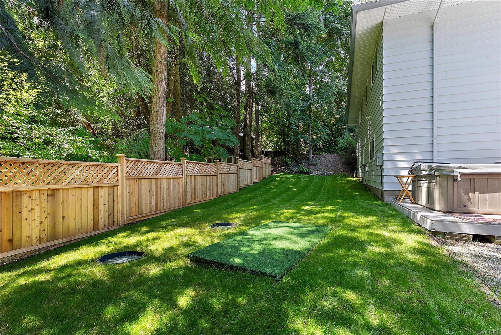 NORTH SAANICH, British Columbia, V8L 5J4, CA, 5 Bedrooms Bedrooms, ,Residential,For Sale,1950110