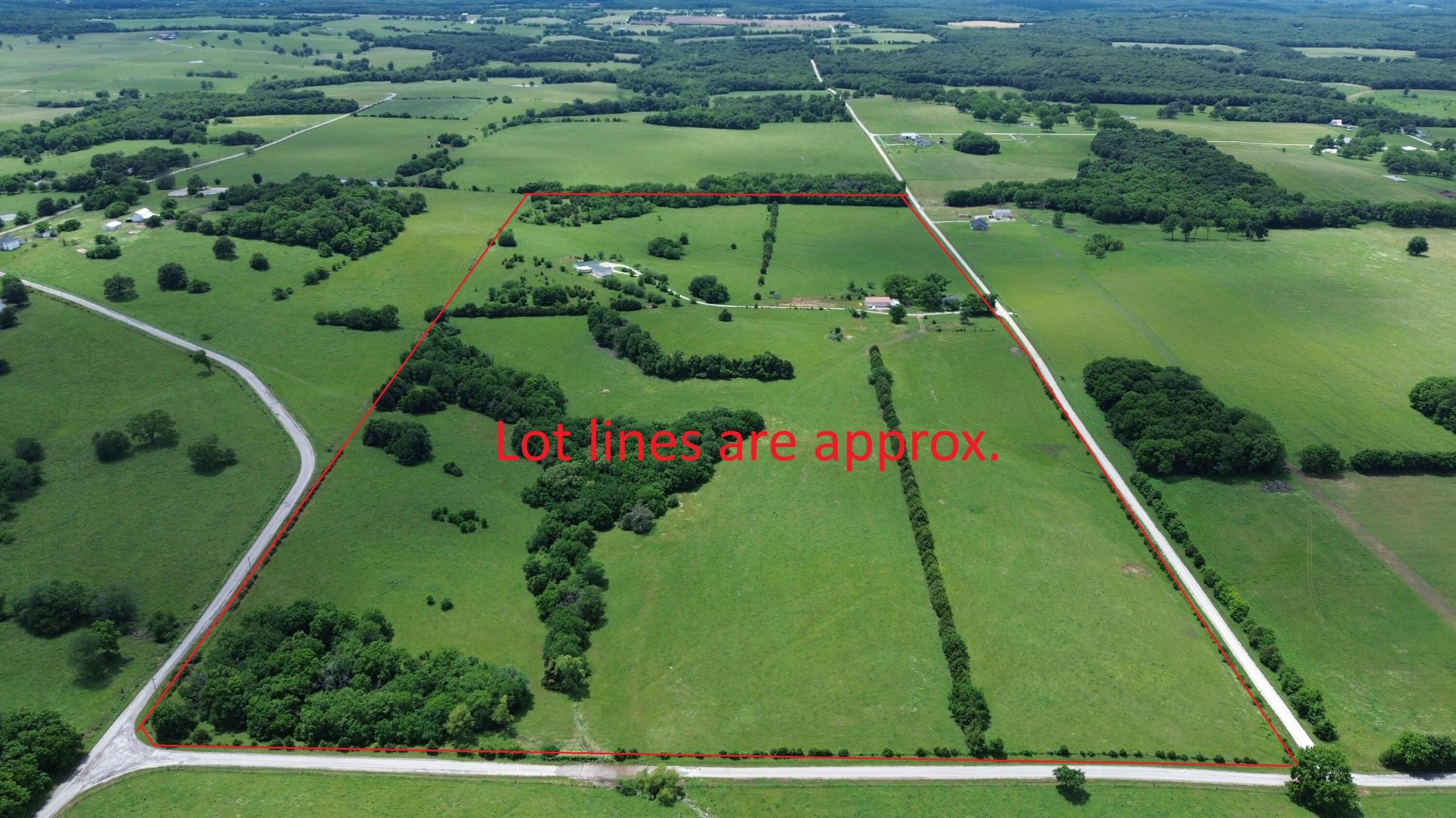 Bolivar, Missouri, 65613, United States, 4 Bedrooms Bedrooms, ,2 BathroomsBathrooms,Residential,For Sale,1996744