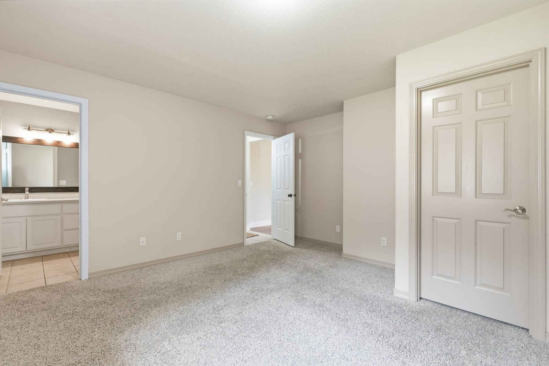  1960 NW Keenan Court Bend, OR 97703 - 物件實景