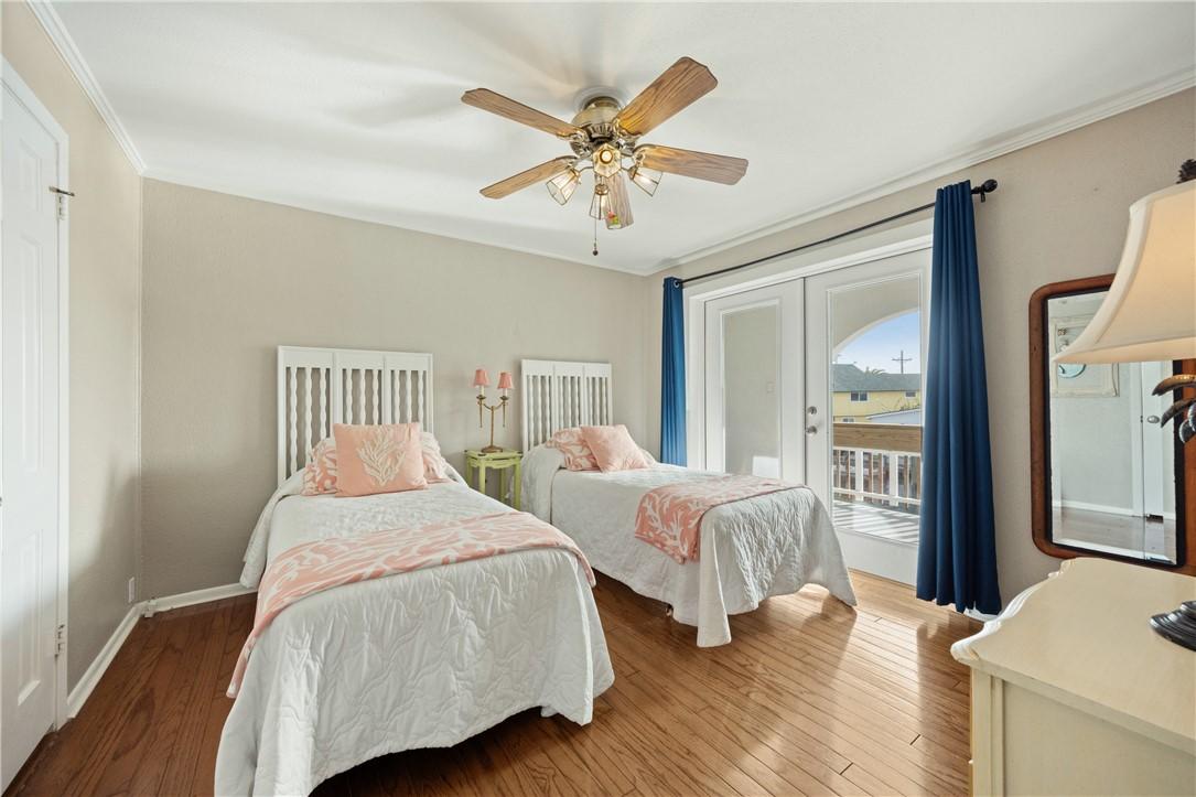 Rockport, Texas, 78382, United States, 4 Bedrooms Bedrooms, ,3 BathroomsBathrooms,Residential,For Sale,1691241