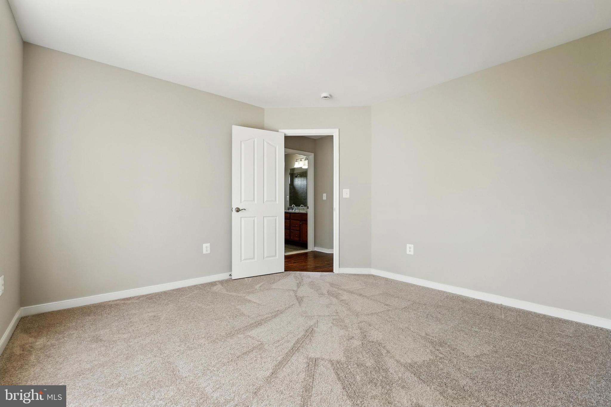 Culpeper, Virginia, 22701, United States, 5 Bedrooms Bedrooms, ,5 BathroomsBathrooms,Residential,For Sale,1841439