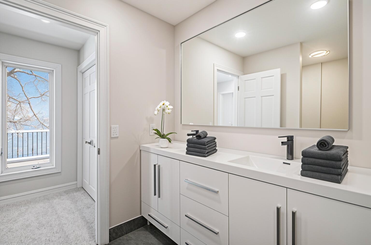 Newport, Michigan, 48166, United States, 4 Bedrooms Bedrooms, ,4 BathroomsBathrooms,Residential,For Sale,1765841