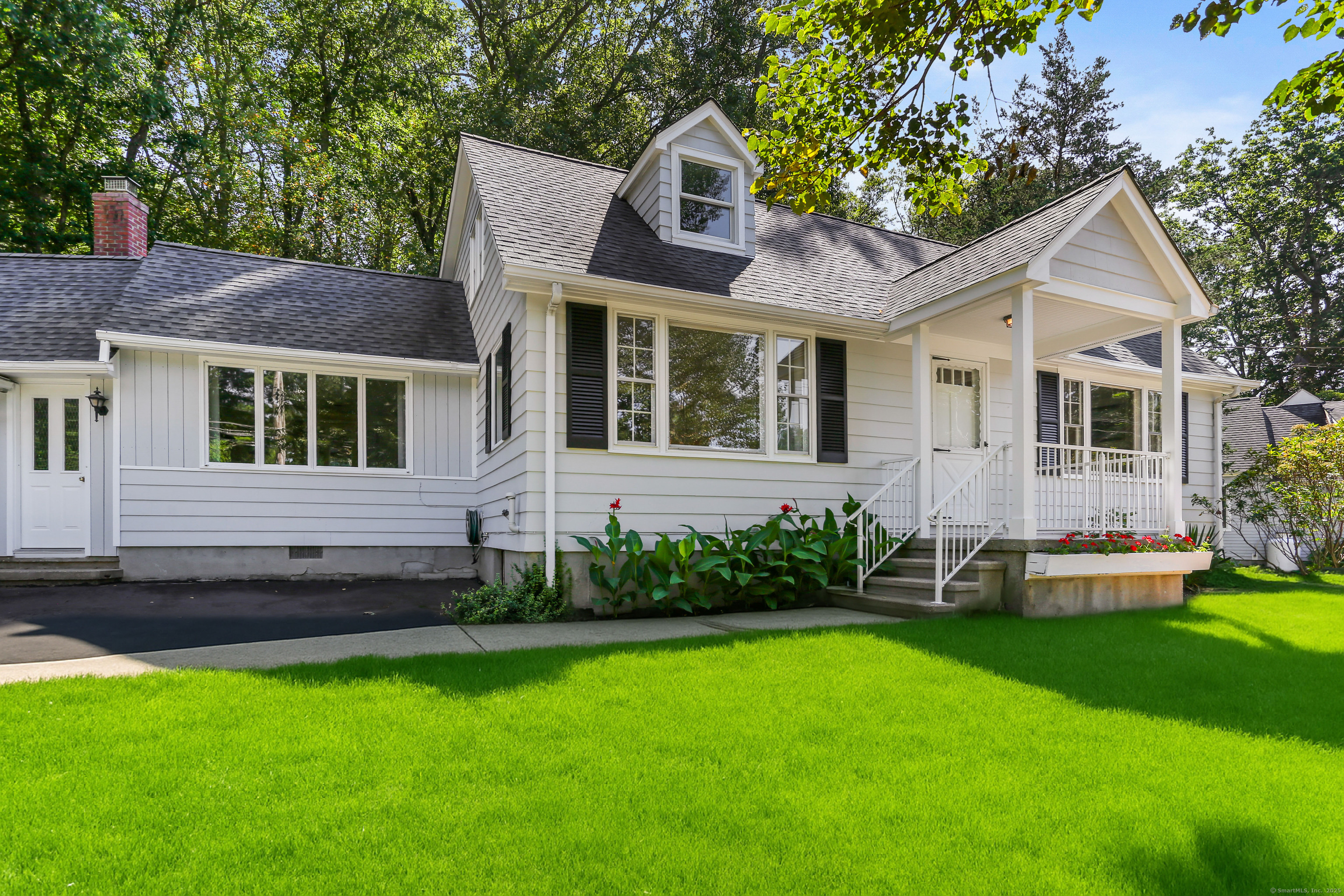 Fairfield, Connecticut, 06825, United States, 4 Bedrooms Bedrooms, ,3 BathroomsBathrooms,Residential,For Sale,1934186
