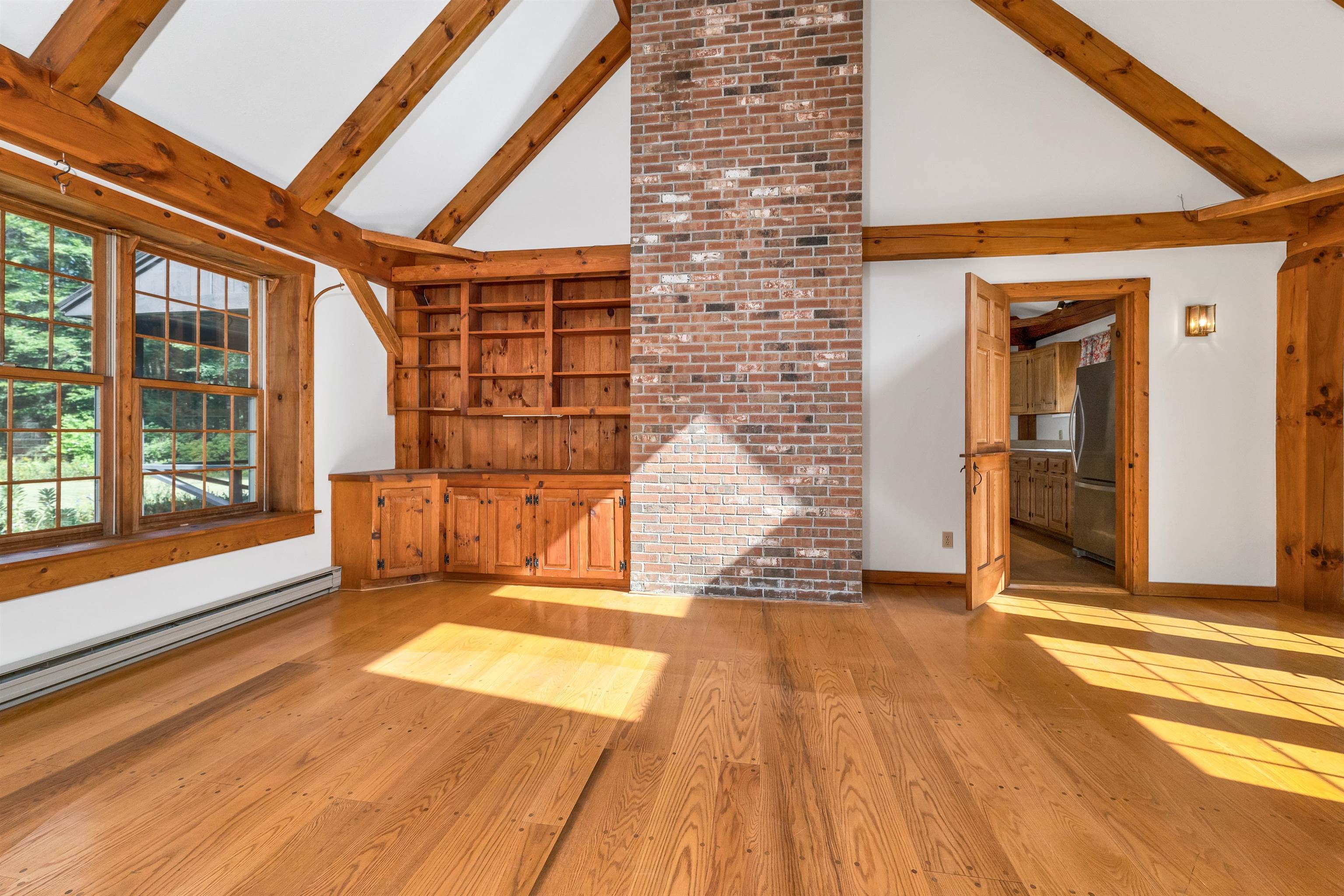 Chesterfield, New Hampshire, 03466, United States, 4 Bedrooms Bedrooms, ,2 BathroomsBathrooms,Residential,For Sale,1934189
