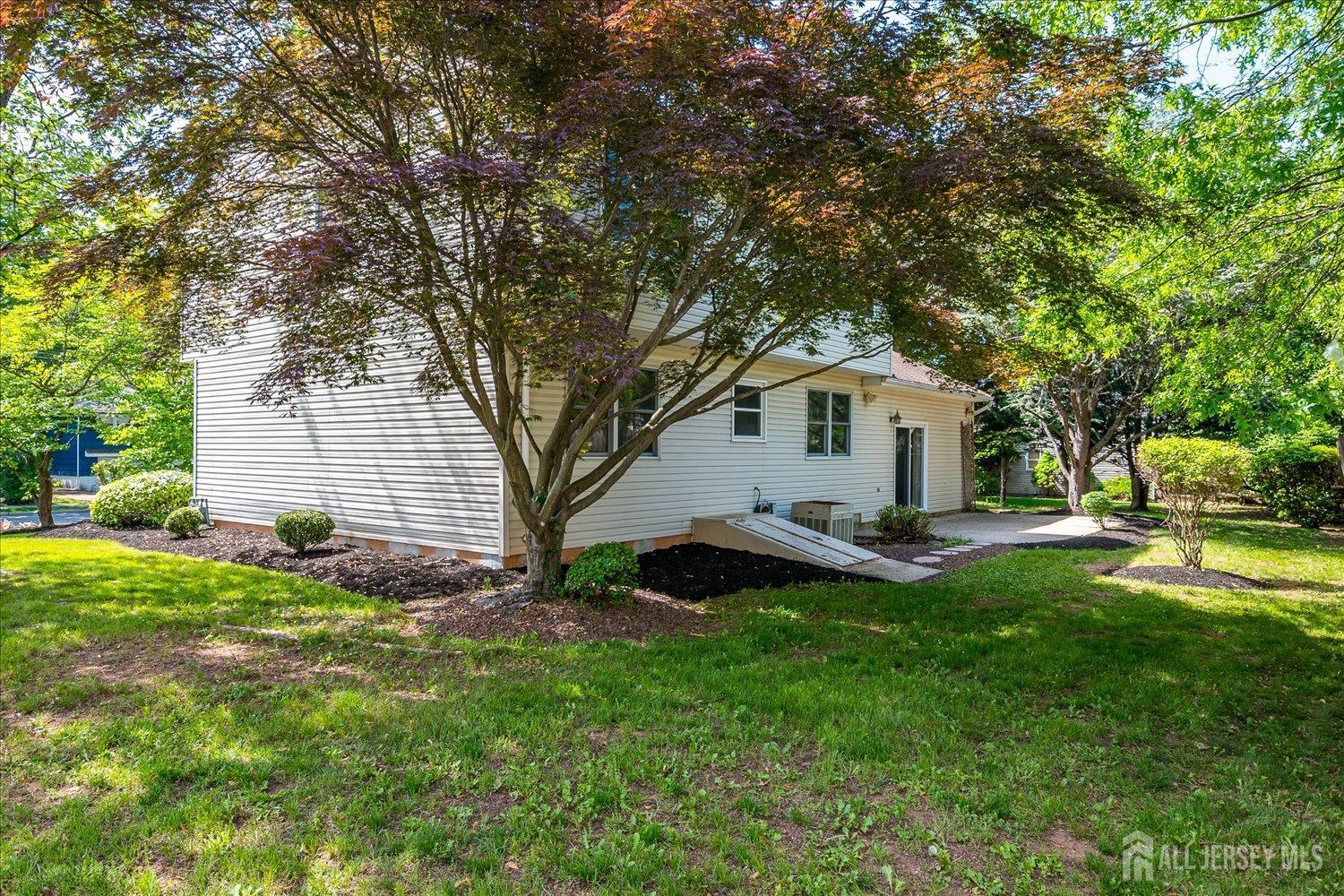South Plainfield, New Jersey, 07080, United States, 4 Bedrooms Bedrooms, ,3 BathroomsBathrooms,Residential,For Sale,1934191