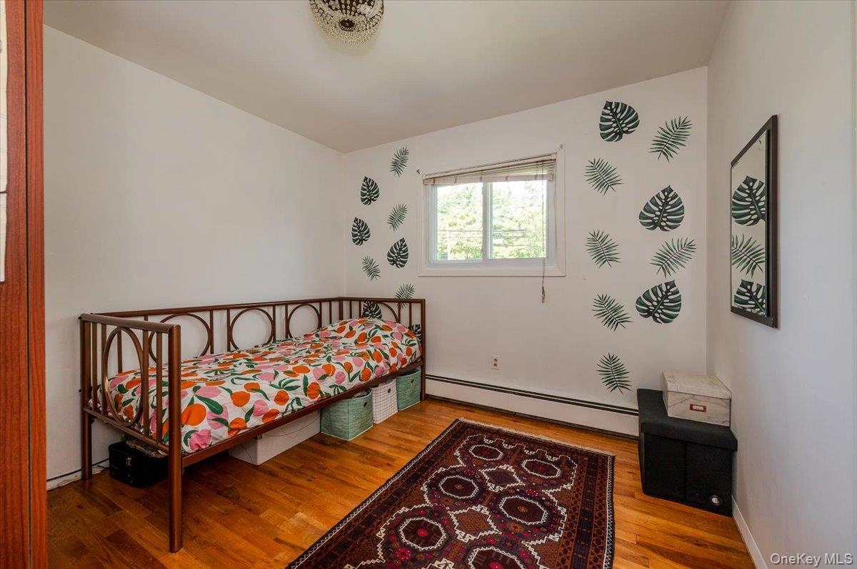 Dix Hills, New York, 11746, United States, 5 Bedrooms Bedrooms, ,3 BathroomsBathrooms,Residential,For Sale,1941018