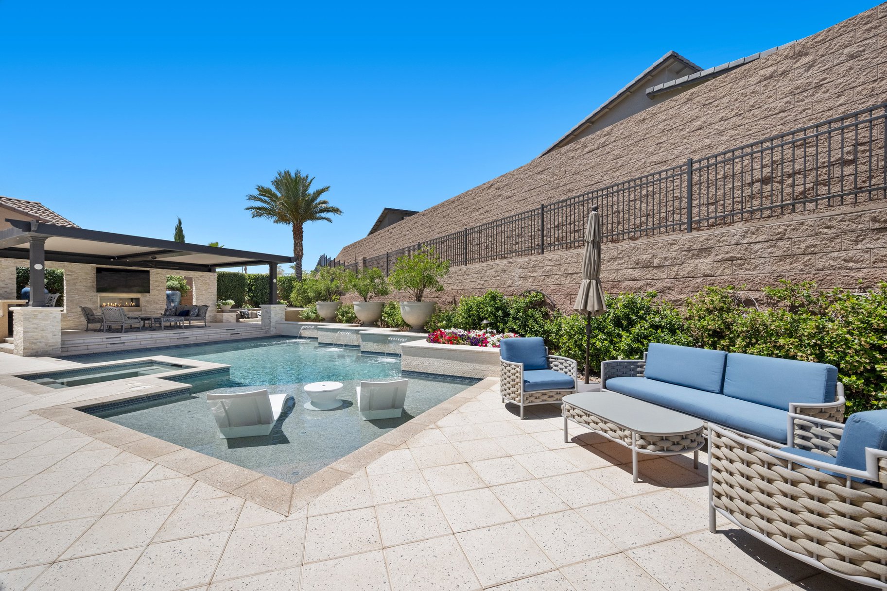  DESIGNER DREAM OASIS IN GATED LAKE LAS VEGAS, FURNISHED TURN-KEY - 物件實景