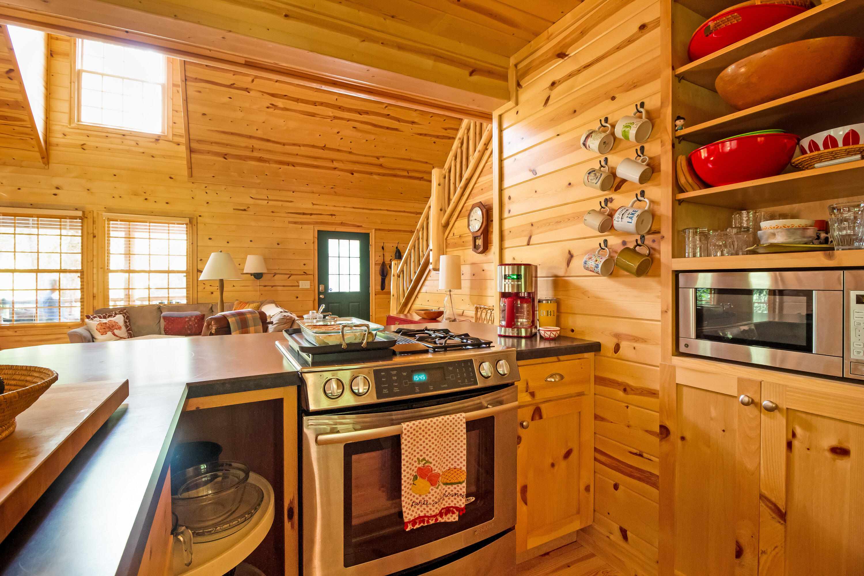 Saugatuck, Michigan, 49453, United States, 3 Bedrooms Bedrooms, ,3 BathroomsBathrooms,Residential,For Sale,1981176