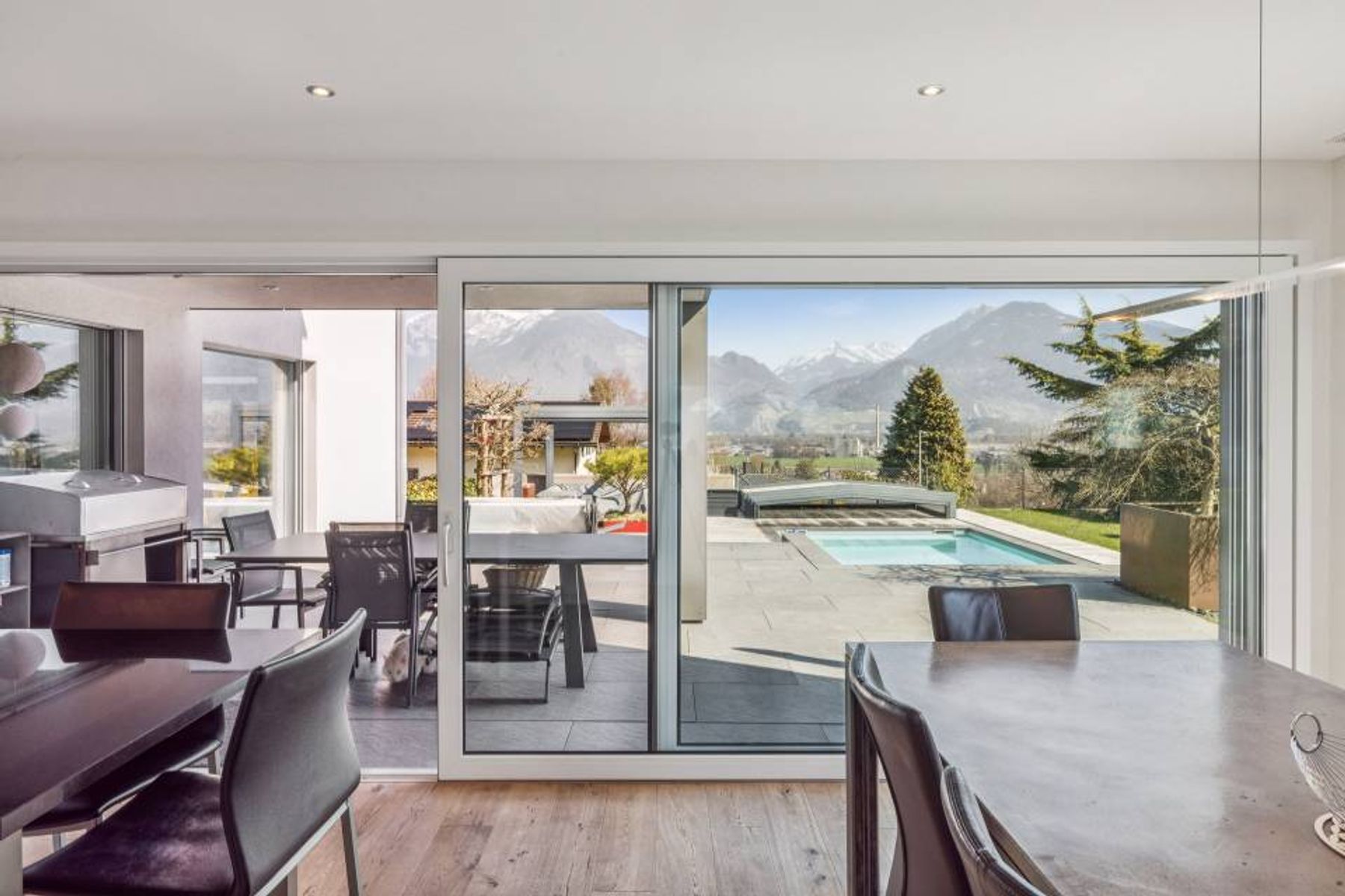  Contemporary villa - 物件實景