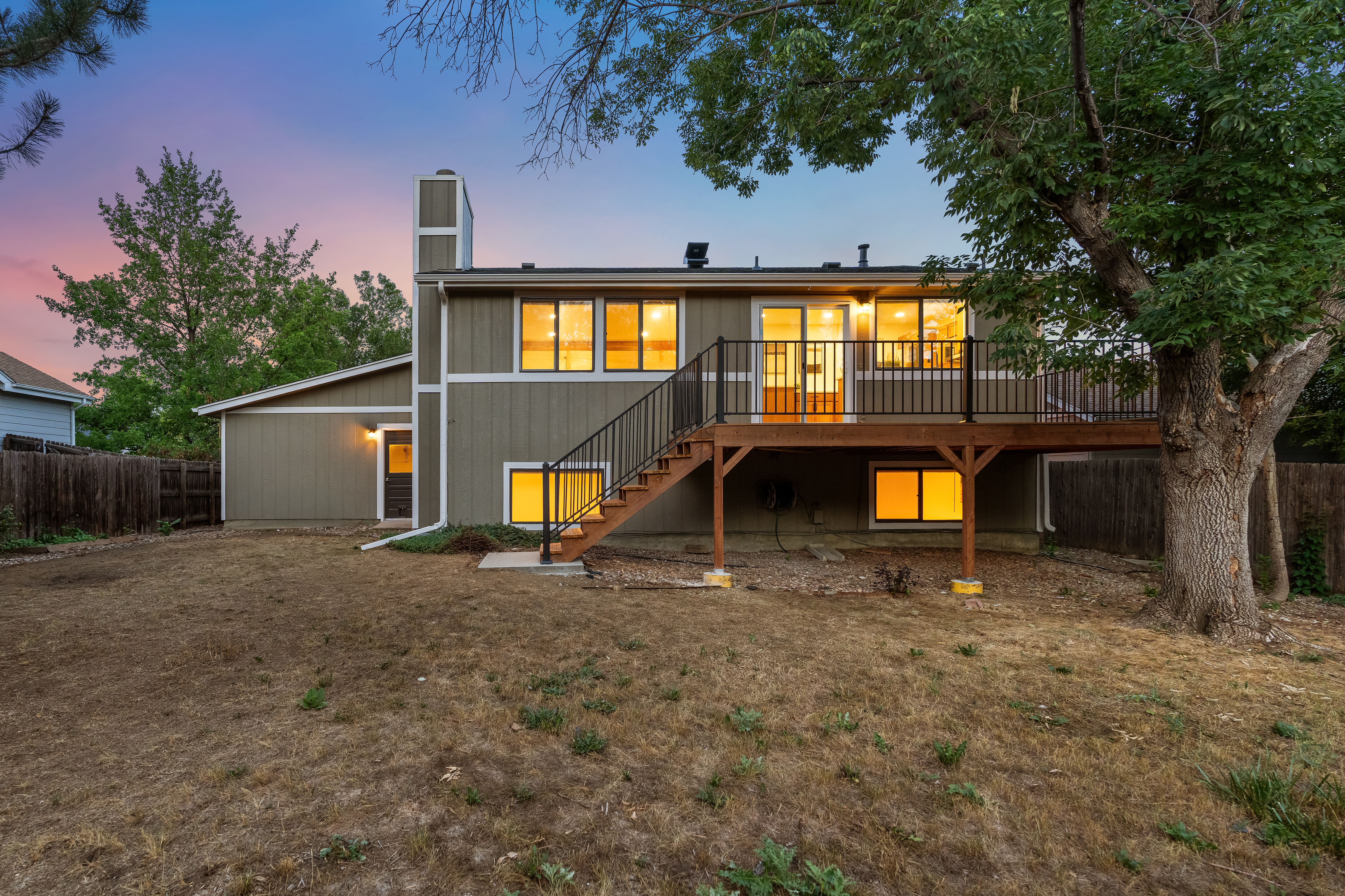  Completely reimagined, refreshed, and ready, this charming home on quiet street - 物件實景