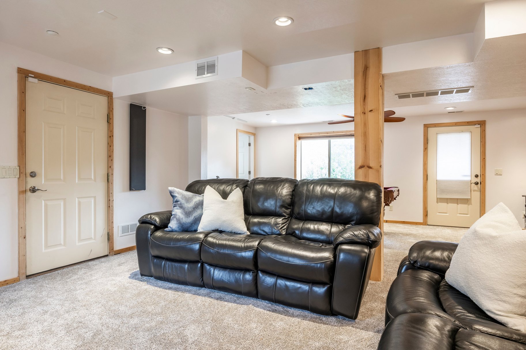  Modernized Timberlakes Cabin Home - 物件實景