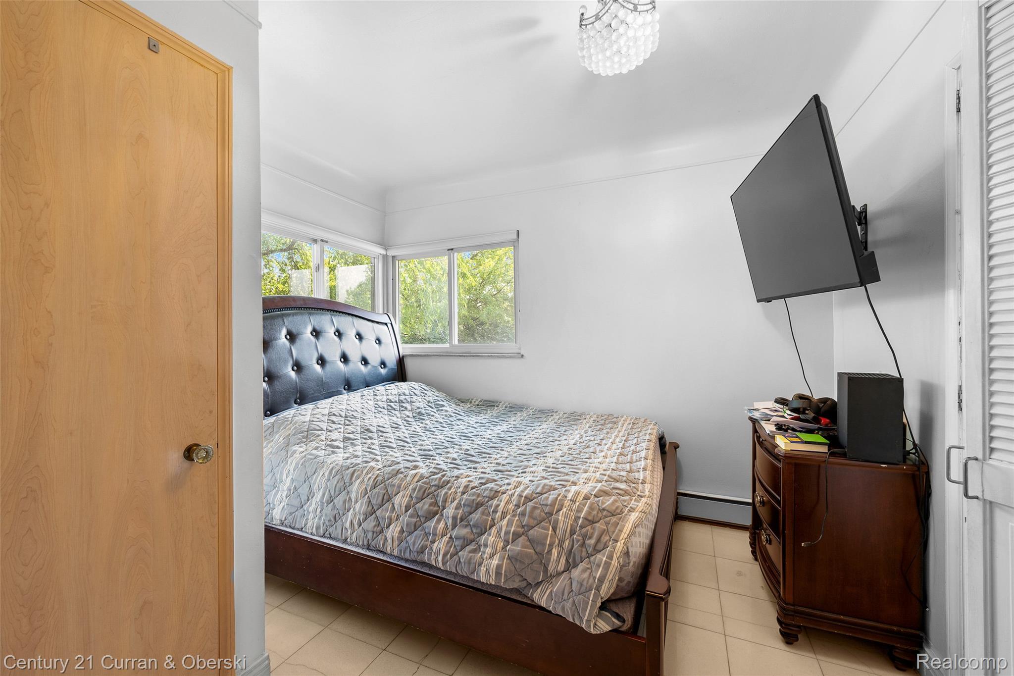 Dearborn, Michigan, 48126, United States, 3 Bedrooms Bedrooms, ,4 BathroomsBathrooms,Residential,For Sale,1979682