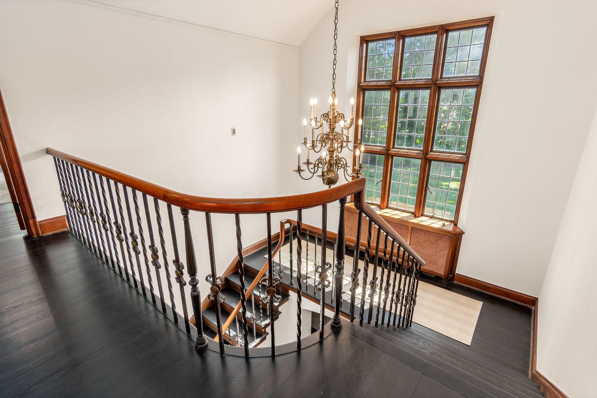 Bexley, Ohio, 43209, United States, 5 Bedrooms Bedrooms, ,6 BathroomsBathrooms,Residential,For Sale,1920055