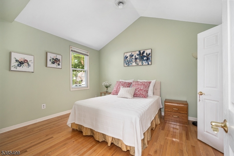 Parsippany-Troy Hills Twp., New Jersey, 07054, United States, 3 Bedrooms Bedrooms, ,2 BathroomsBathrooms,Residential,For Sale,1947046