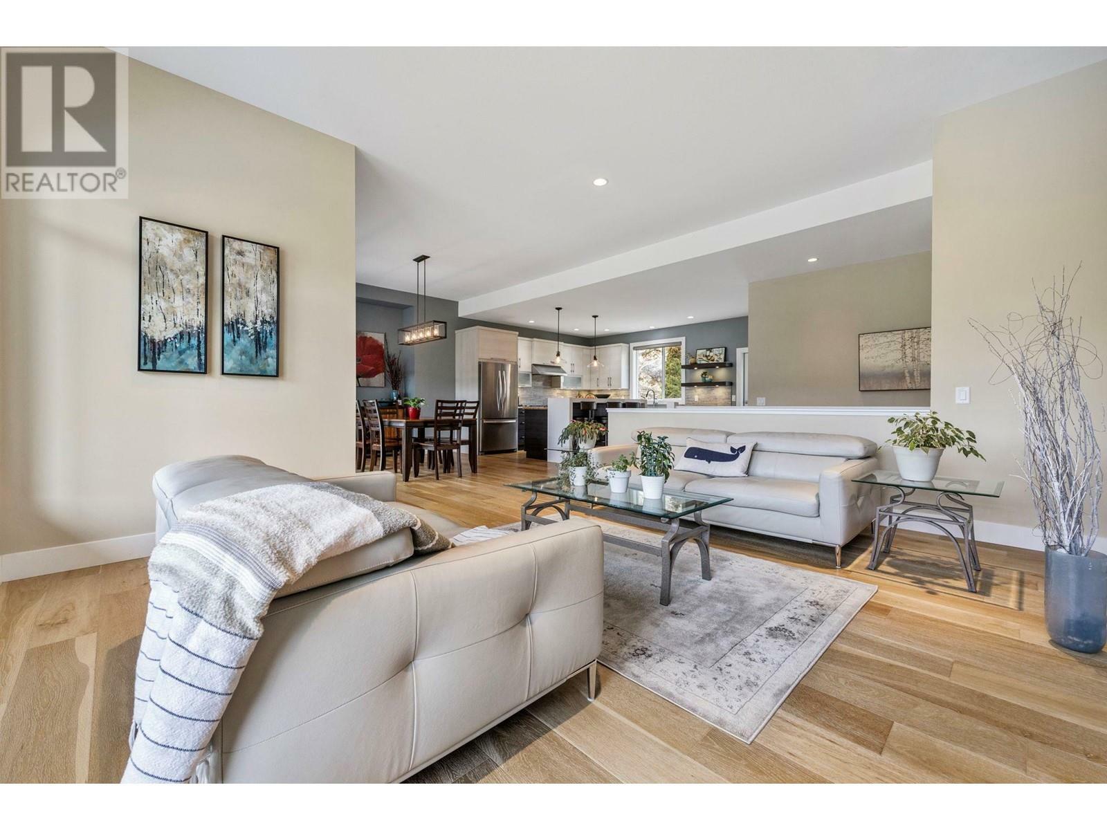 KELOWNA, British Columbia, V1P 1T1, CA, 4 Bedrooms Bedrooms, ,3 BathroomsBathrooms,Residential,For Sale,1837961