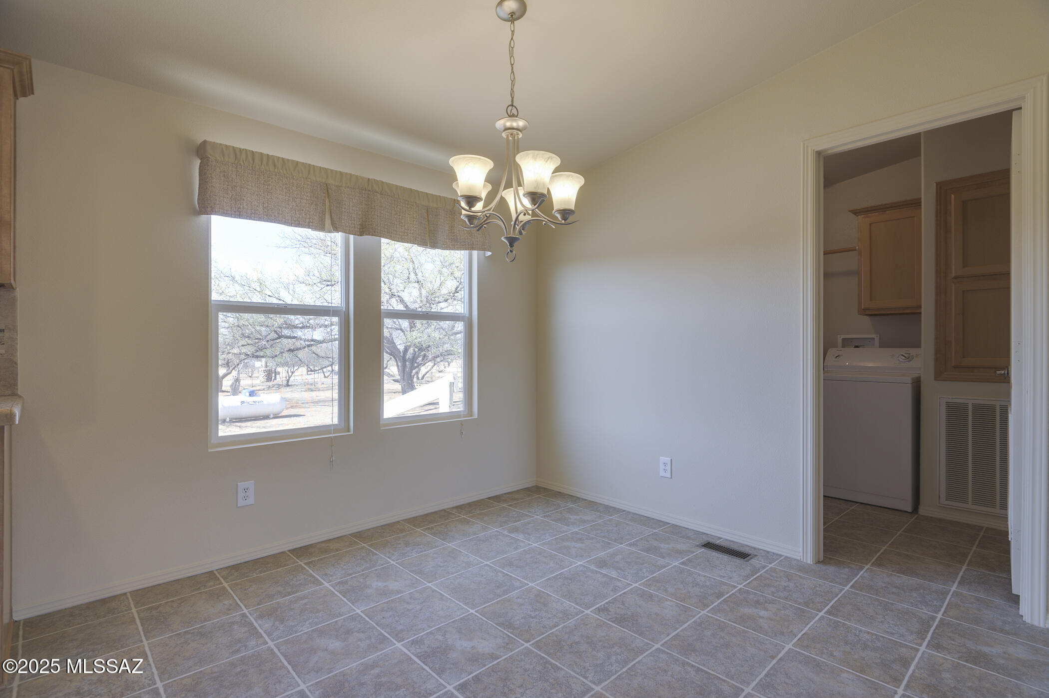 Amado, Arizona, 85645, United States, 5 Bedrooms Bedrooms, ,4 BathroomsBathrooms,Residential,For Sale,1752997