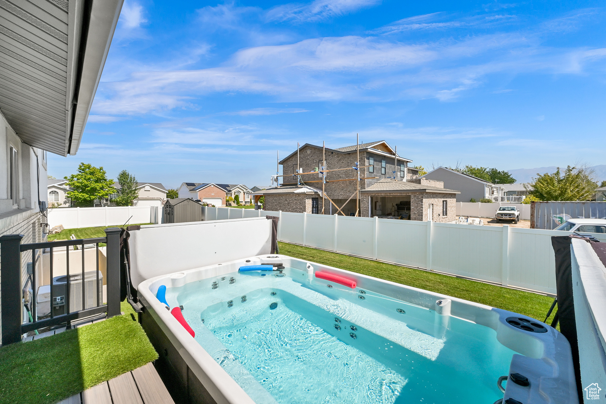 Syracuse, Utah, 84075, United States, 5 Bedrooms Bedrooms, ,2 BathroomsBathrooms,Residential,For Sale,1938699