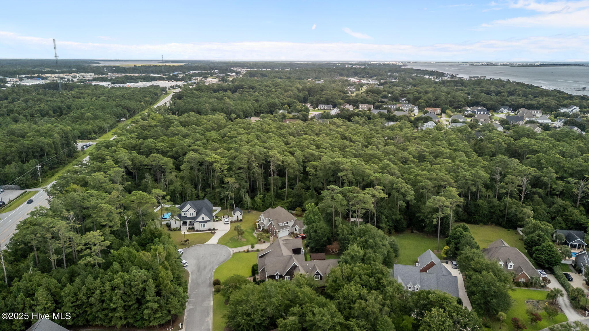 Morehead City, North Carolina, 28557, United States, 5 Bedrooms Bedrooms, ,4 BathroomsBathrooms,Residential,For Sale,1901415