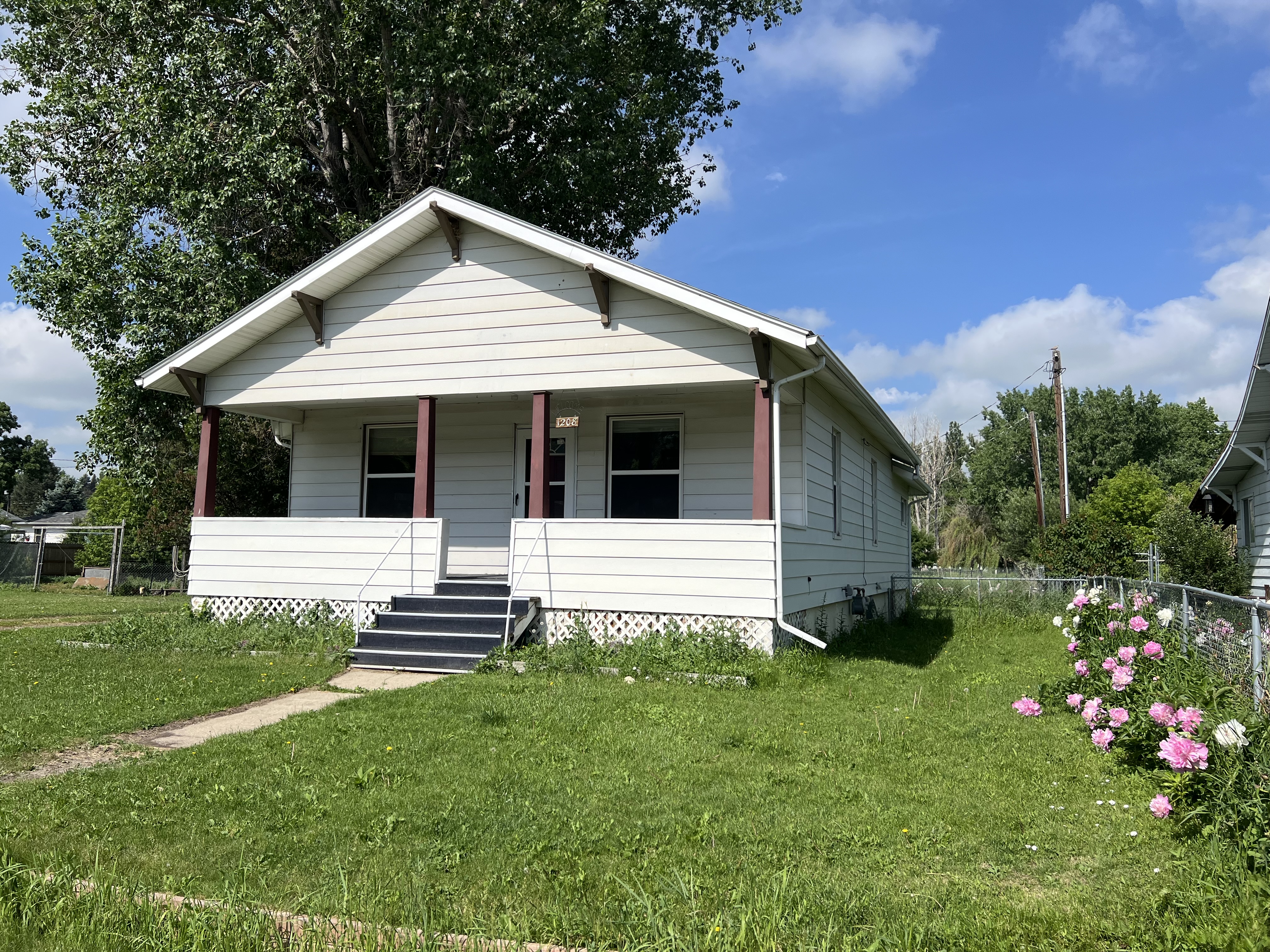 Sheridan, Wyoming, 82801, United States, 3 Bedrooms Bedrooms, ,1 BathroomBathrooms,Residential,For Sale,1978622