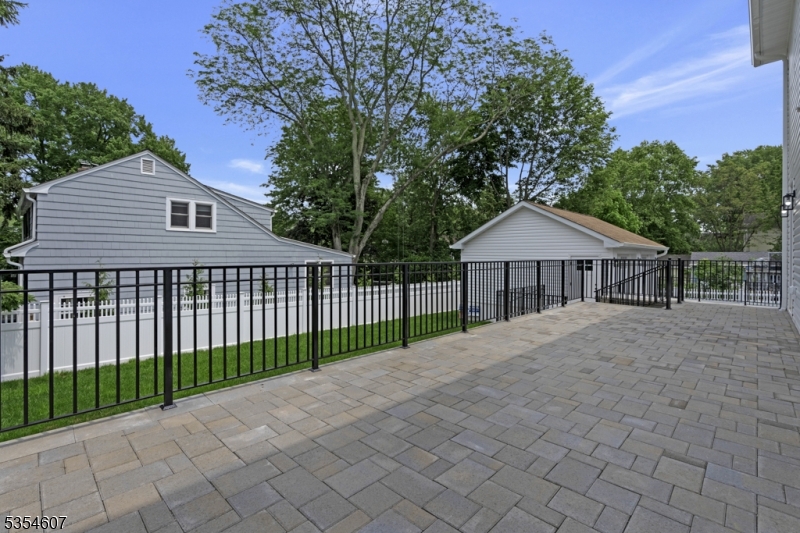 Chatham Boro, New Jersey, 07928, United States, 5 Bedrooms Bedrooms, ,5 BathroomsBathrooms,Residential,For Sale,1805398