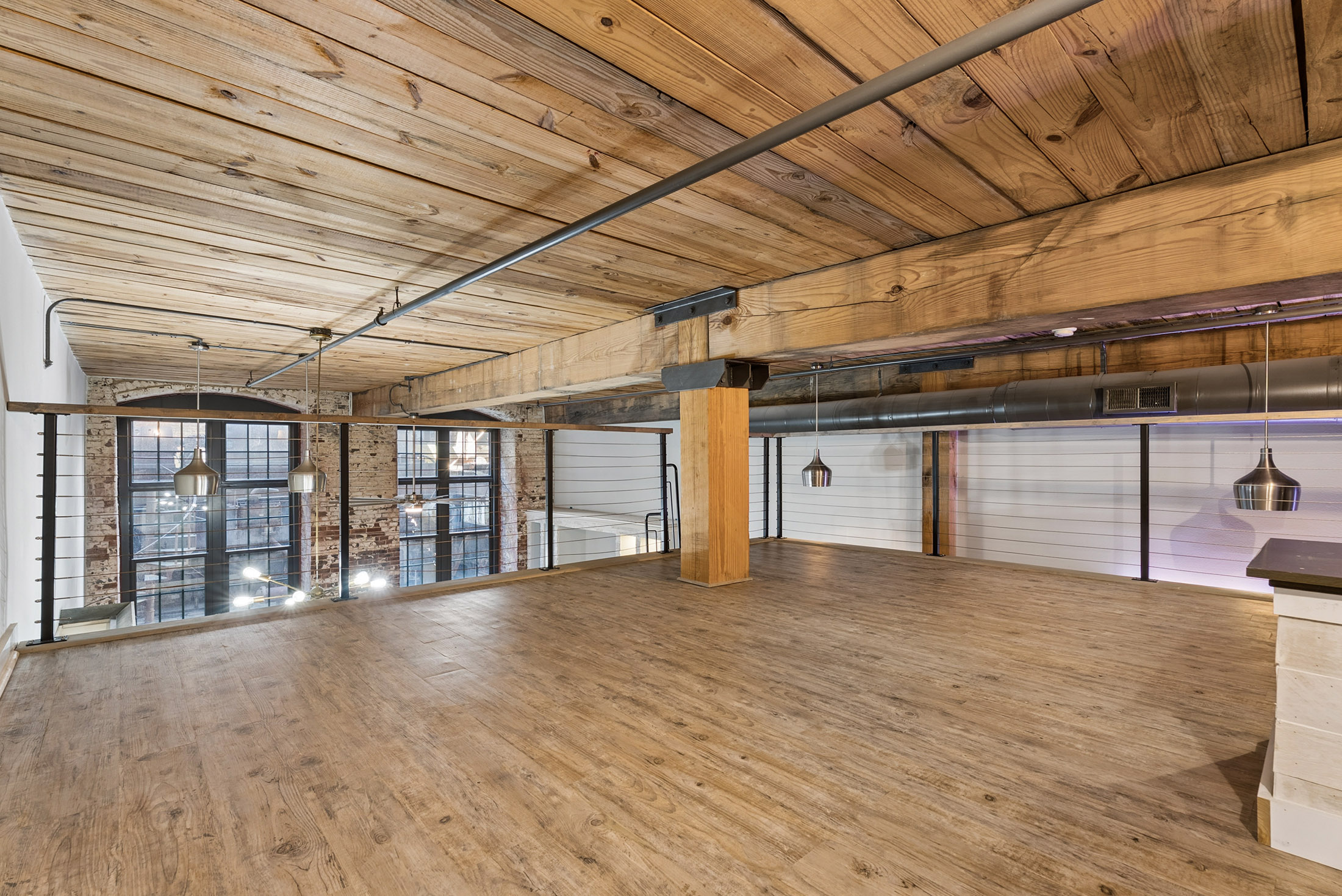  Rare One Bedroom with Loft in Historic Stacks - 物件實景