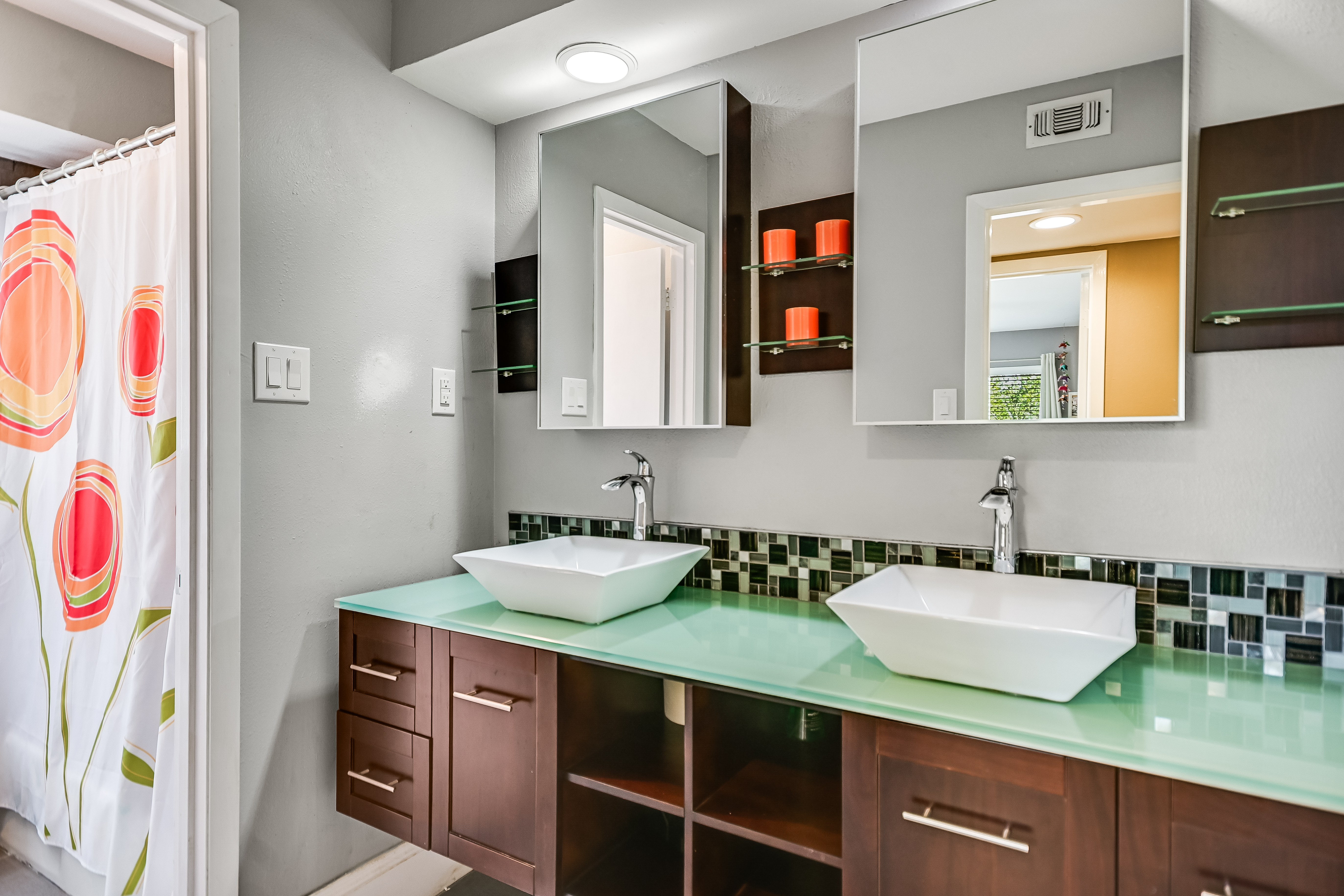  JUST LISTED - Treetop living in Lost Creek - 物件實景