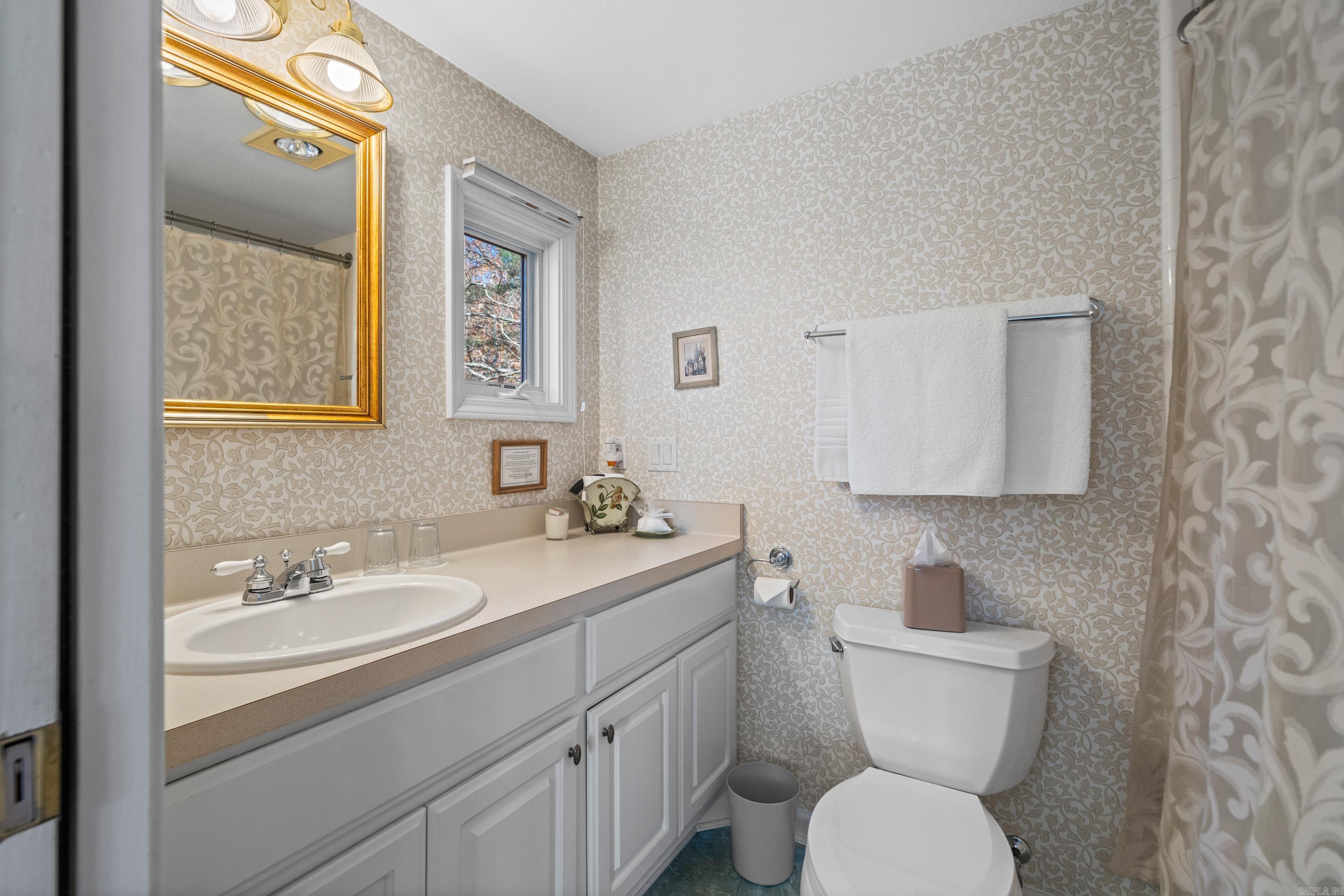 Jessieville, Arkansas, 71949, United States, 10 Bedrooms Bedrooms, ,11 BathroomsBathrooms,Residential,For Sale,2008593