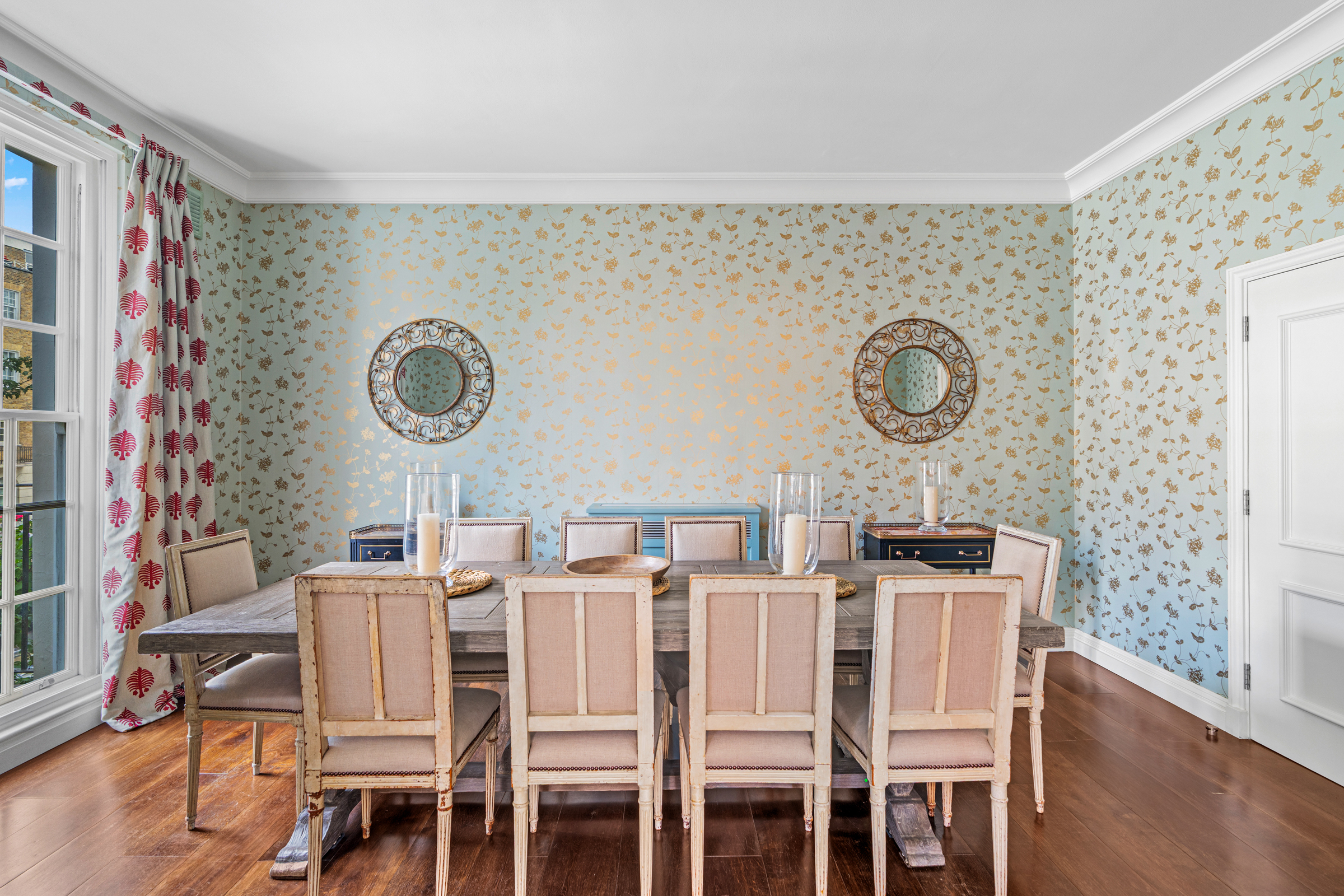  A Four-Bedroom Apartment Moments from Sloane Square with Porter and Parking - 物件實景