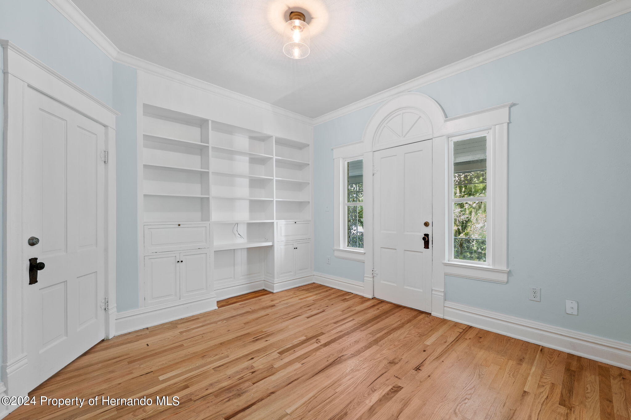 Brooksville, Florida, 34601, United States, 5 Bedrooms Bedrooms, ,3 BathroomsBathrooms,Residential,For Sale,1923467