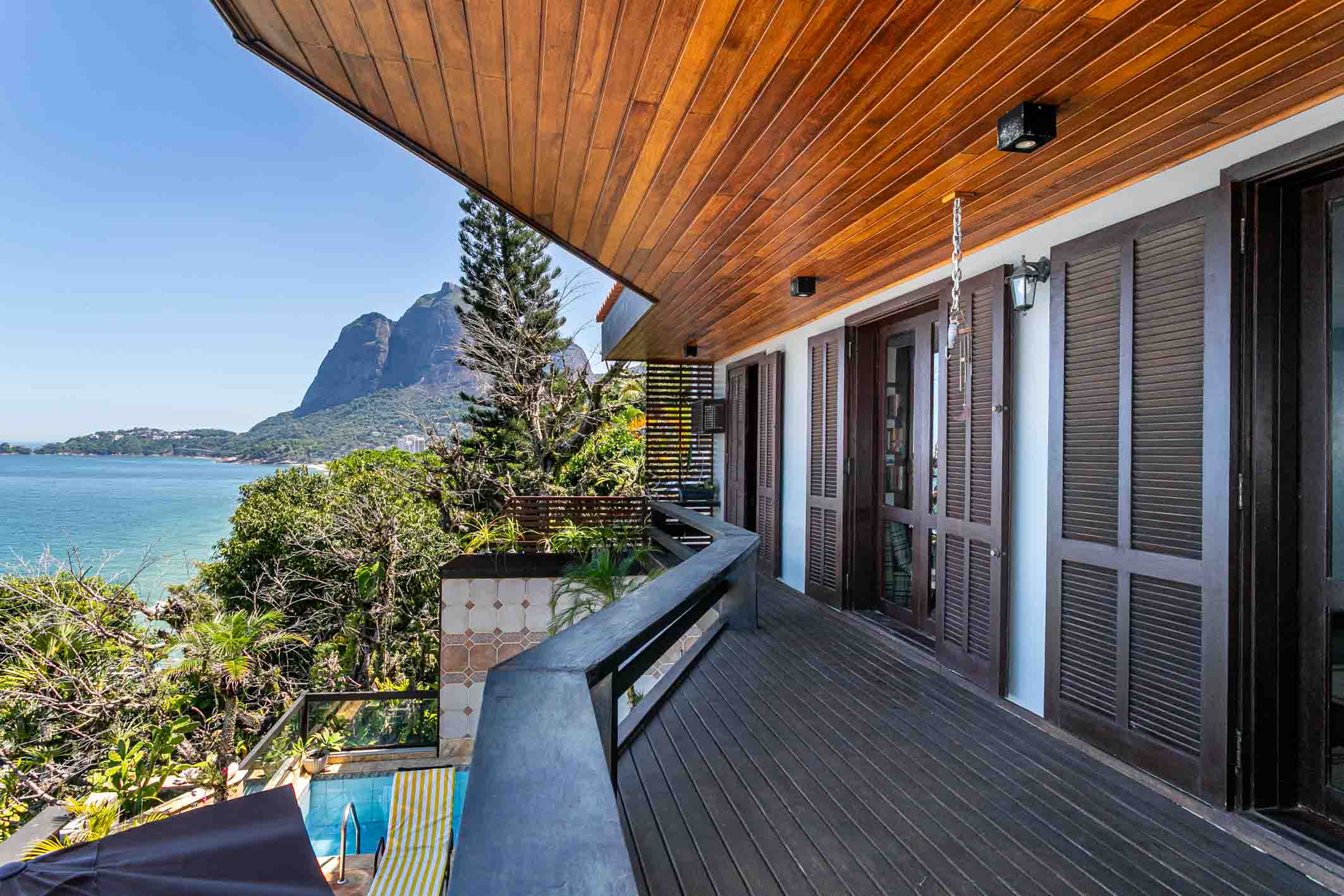  Charming residence with permanent ocean views in a private gated community - 物件實景