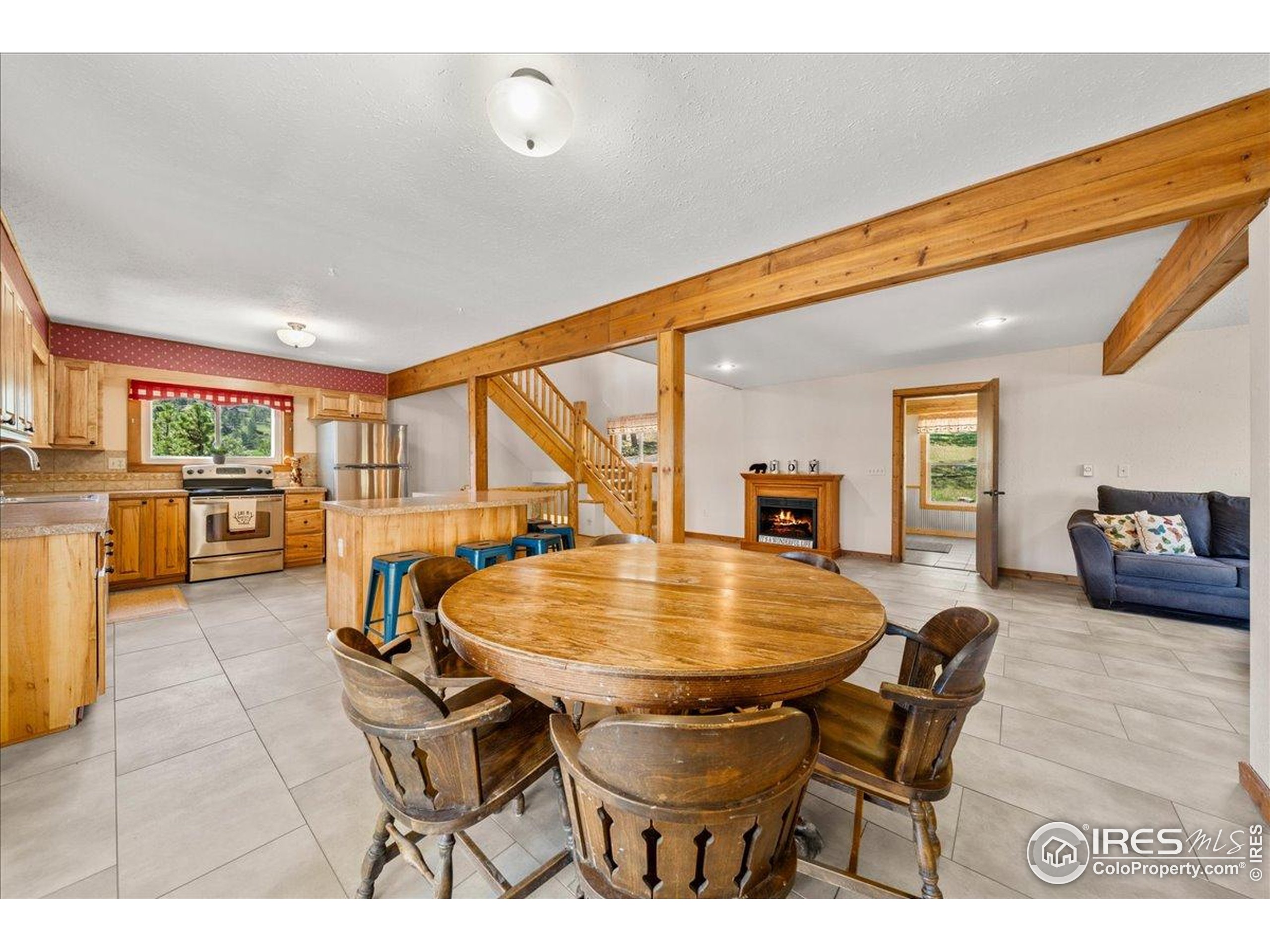 Drake, Colorado, 80515, United States, 3 Bedrooms Bedrooms, ,2 BathroomsBathrooms,Residential,For Sale,1820085