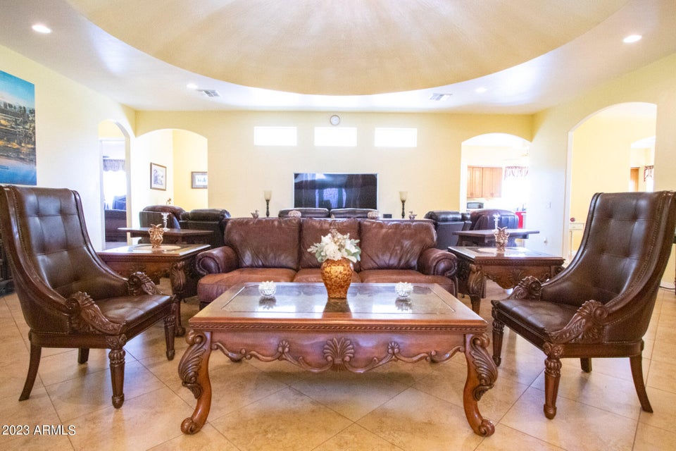 Witmann, Arizona, 85361, United States, 6 Bedrooms Bedrooms, ,3 BathroomsBathrooms,Residential,For Sale,1977429