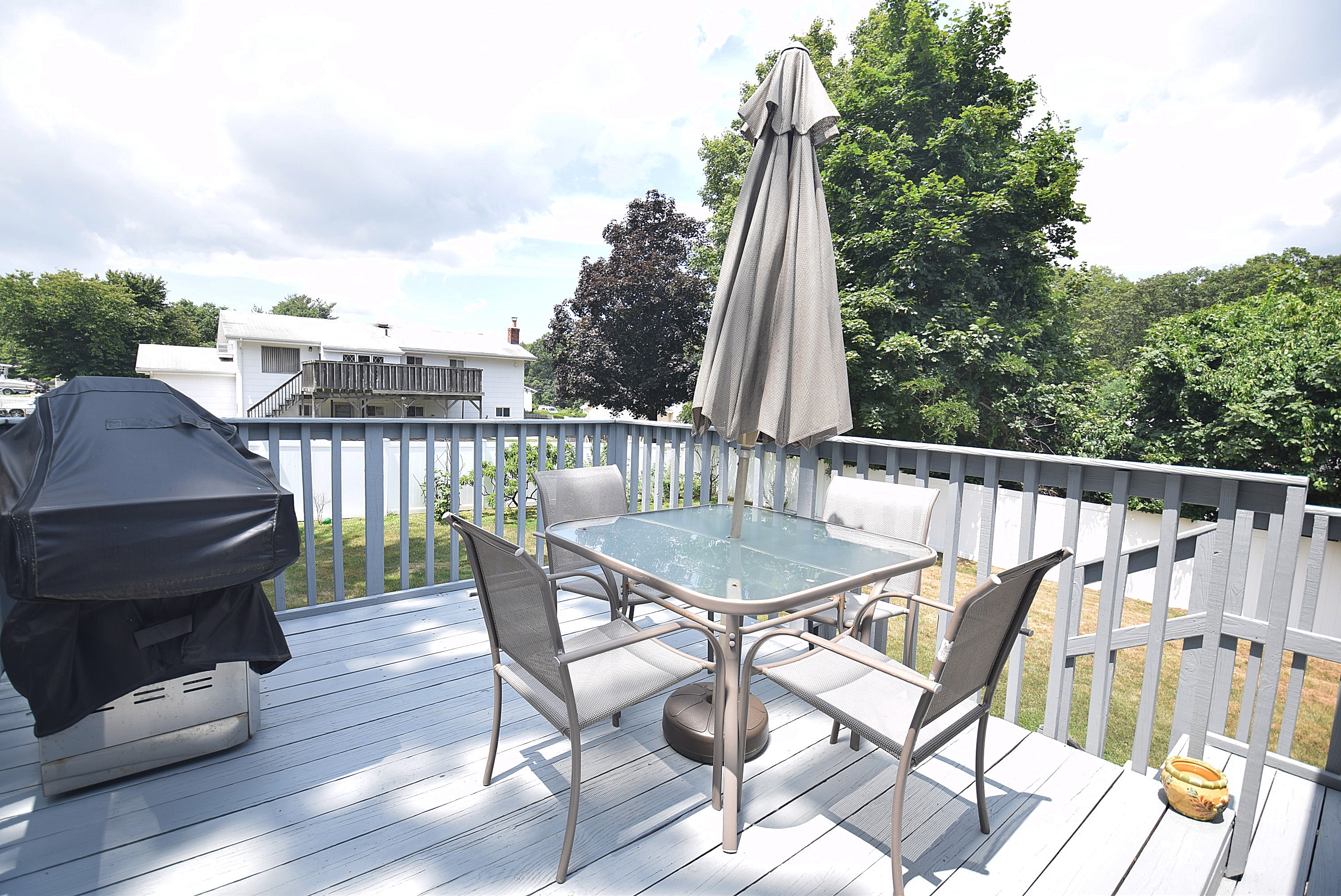 Wheatley Heights, New York, 11798, United States, 5 Bedrooms Bedrooms, ,2 BathroomsBathrooms,Residential,For Sale,1892743