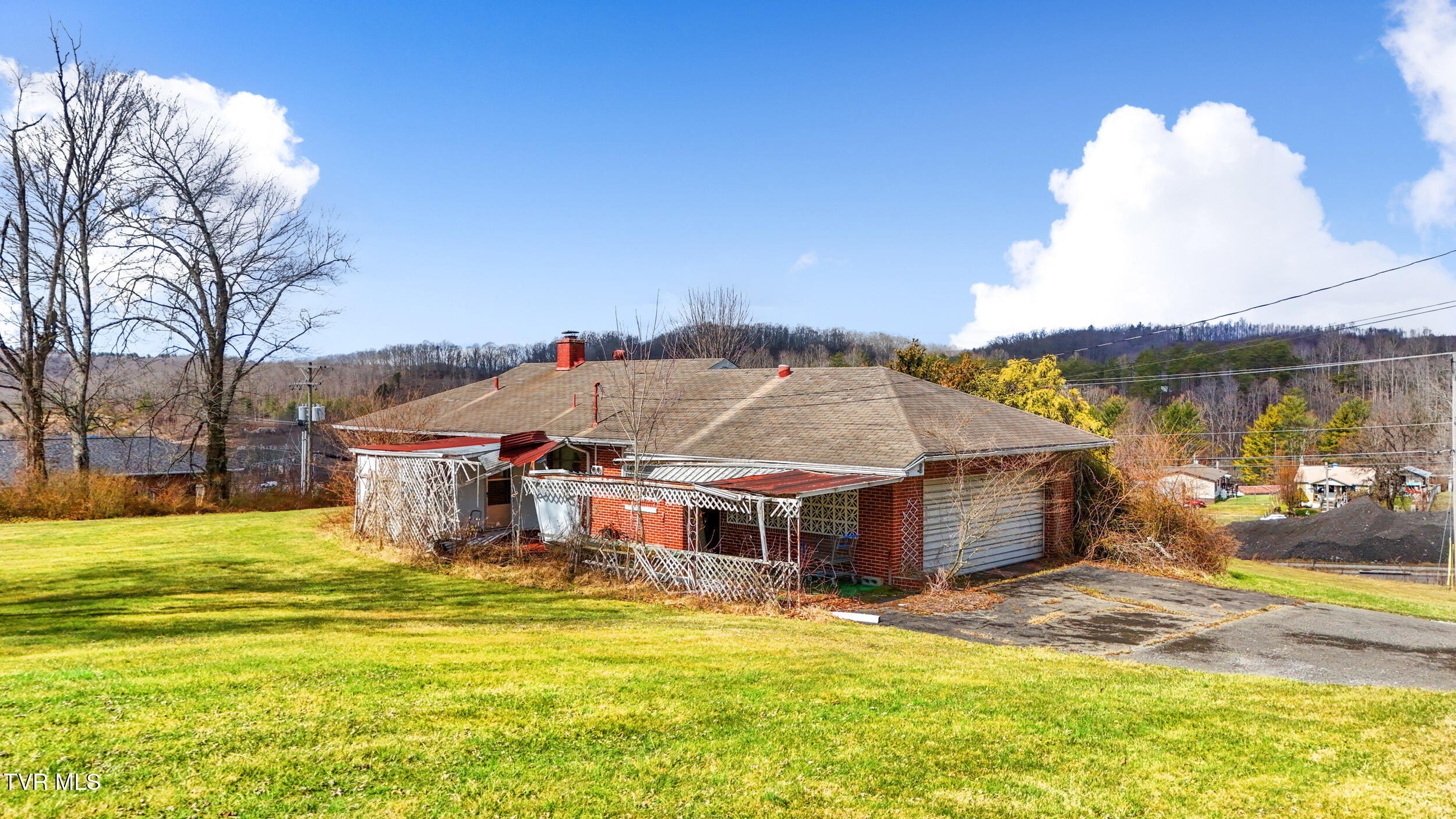 Norton, Virginia, 24273, United States, ,Residential,For Sale,1982727