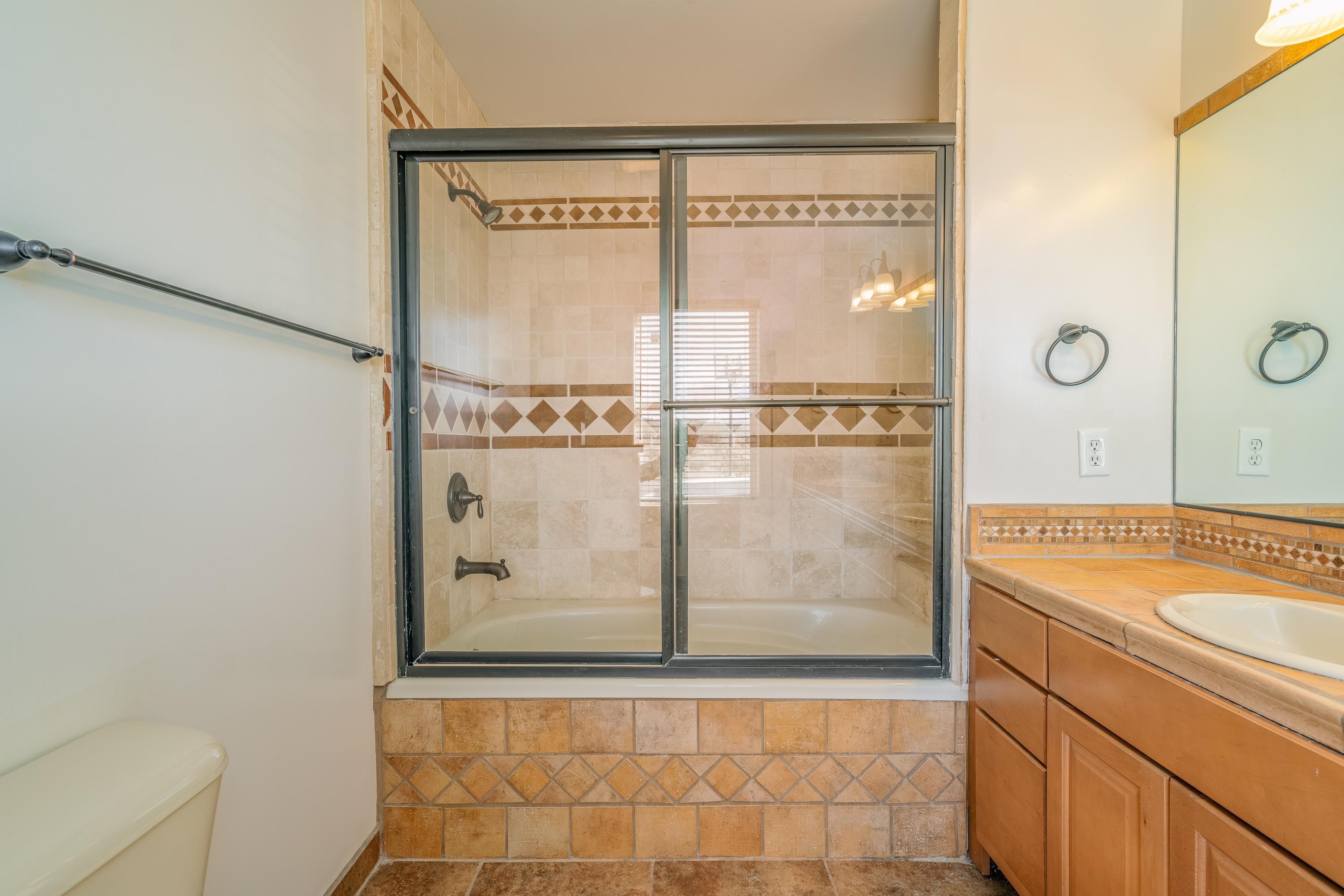 Arroyo Hondo, New Mexico, 87513, United States, 2 Bedrooms Bedrooms, ,2 BathroomsBathrooms,Residential,For Sale,1995561