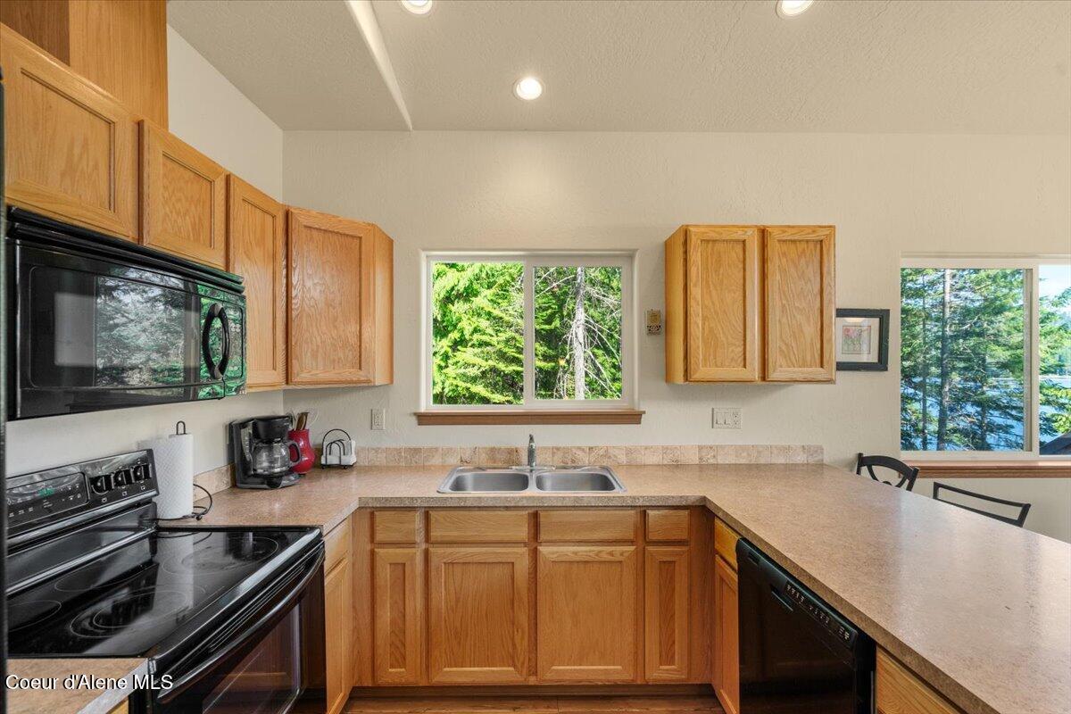 Spirit Lake, Idaho, 83869, United States, 3 Bedrooms Bedrooms, ,2 BathroomsBathrooms,Residential,For Sale,1872232