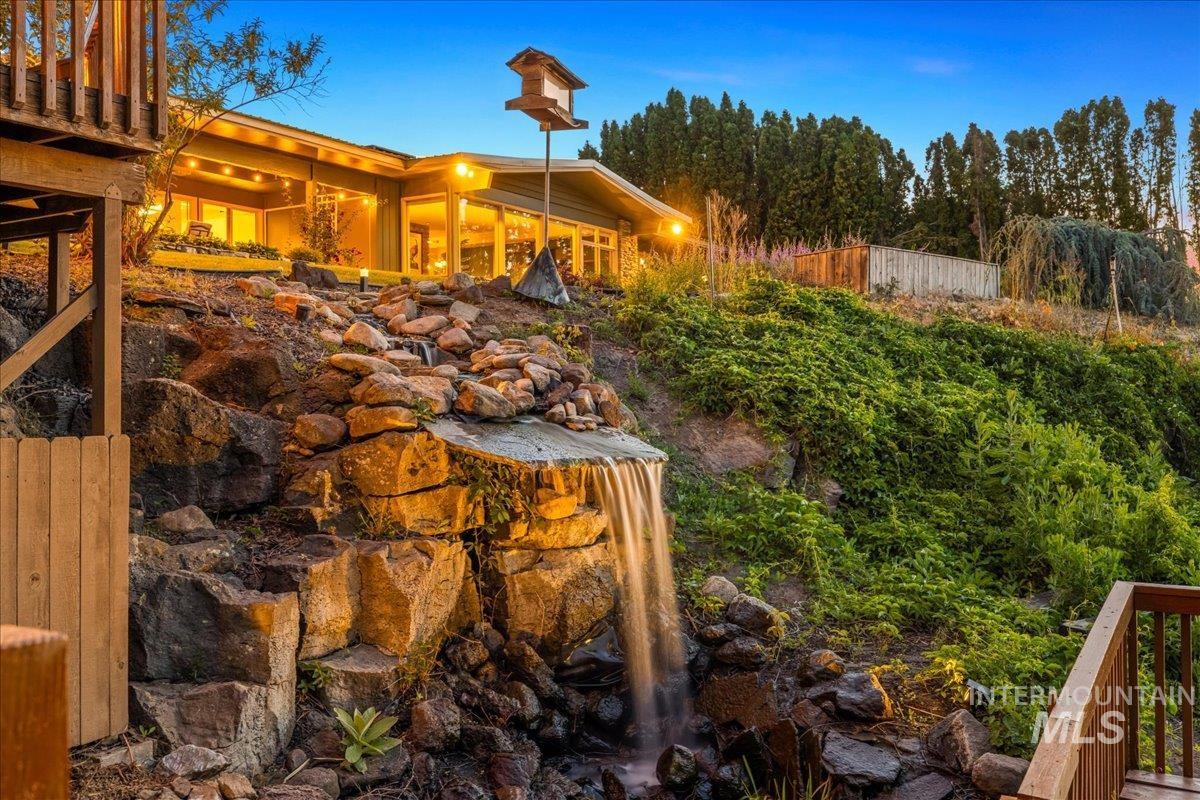 Caldwell, Idaho, 83605, United States, 2 Bedrooms Bedrooms, ,3 BathroomsBathrooms,Residential,For Sale,1979980