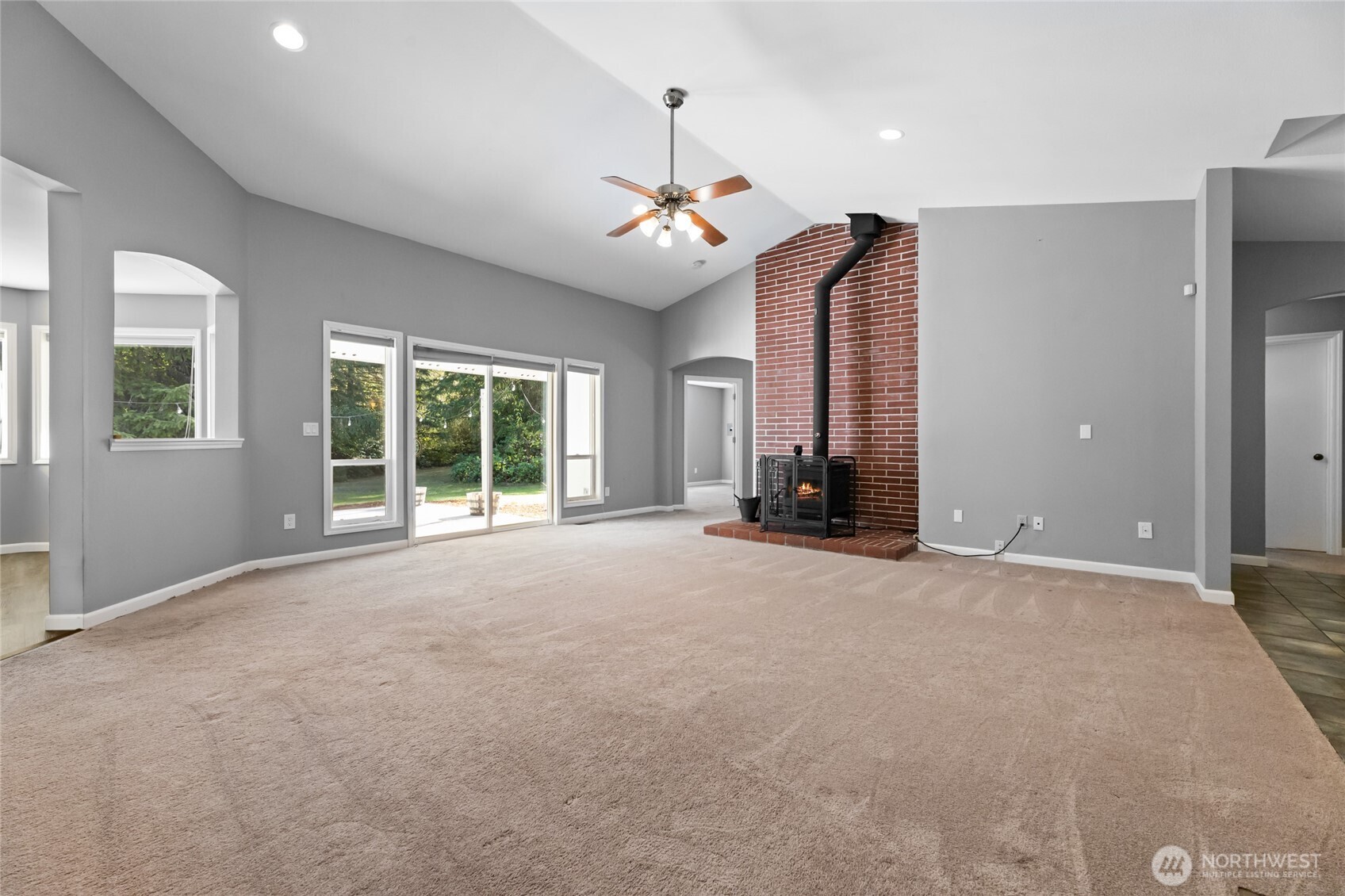 Roy, Washington, 98580, United States, 4 Bedrooms Bedrooms, ,1 BathroomBathrooms,Residential,For Sale,1997770